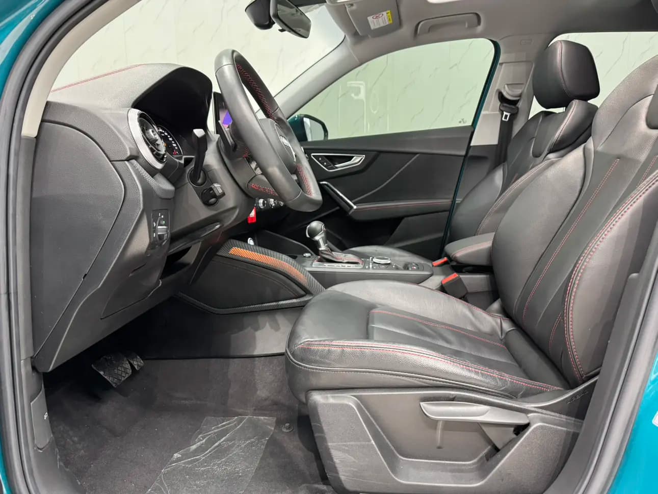 Audi Q2L 2022 г. 30032 км. — фото 12
