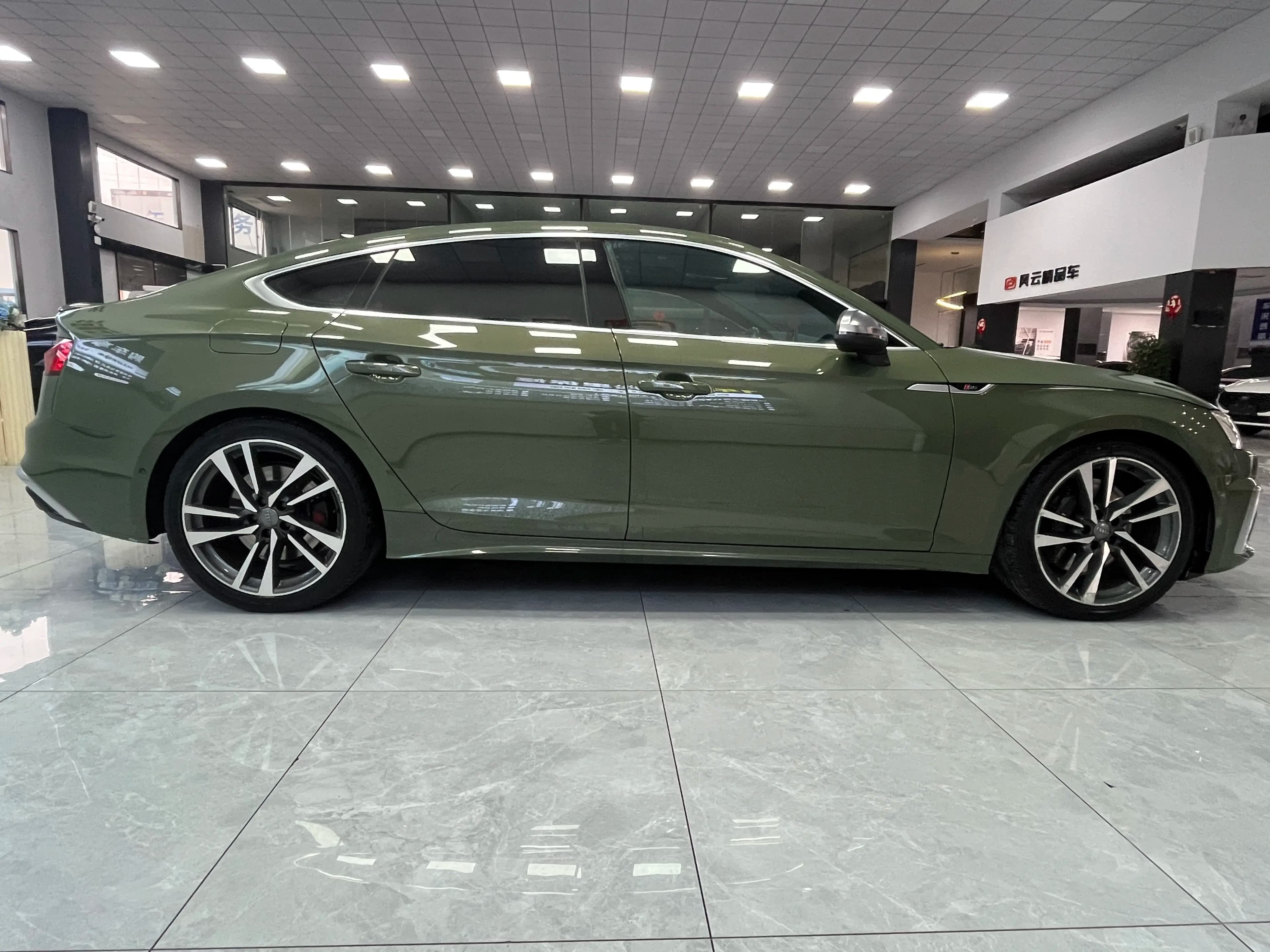 Audi S5 2021 г. 70344 км. — фото 8