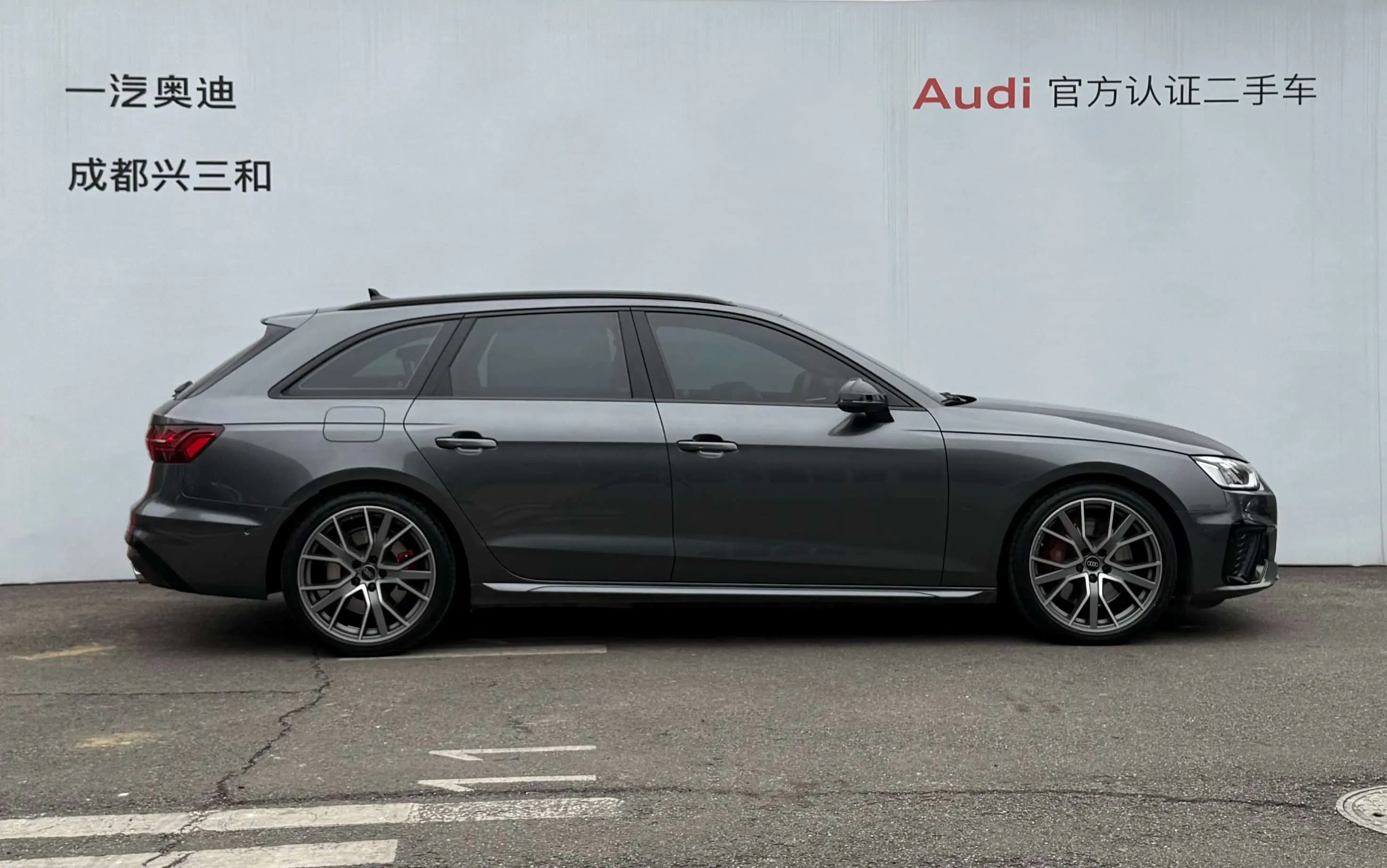 Audi S4 2023 г. 28362 км. — фото 5