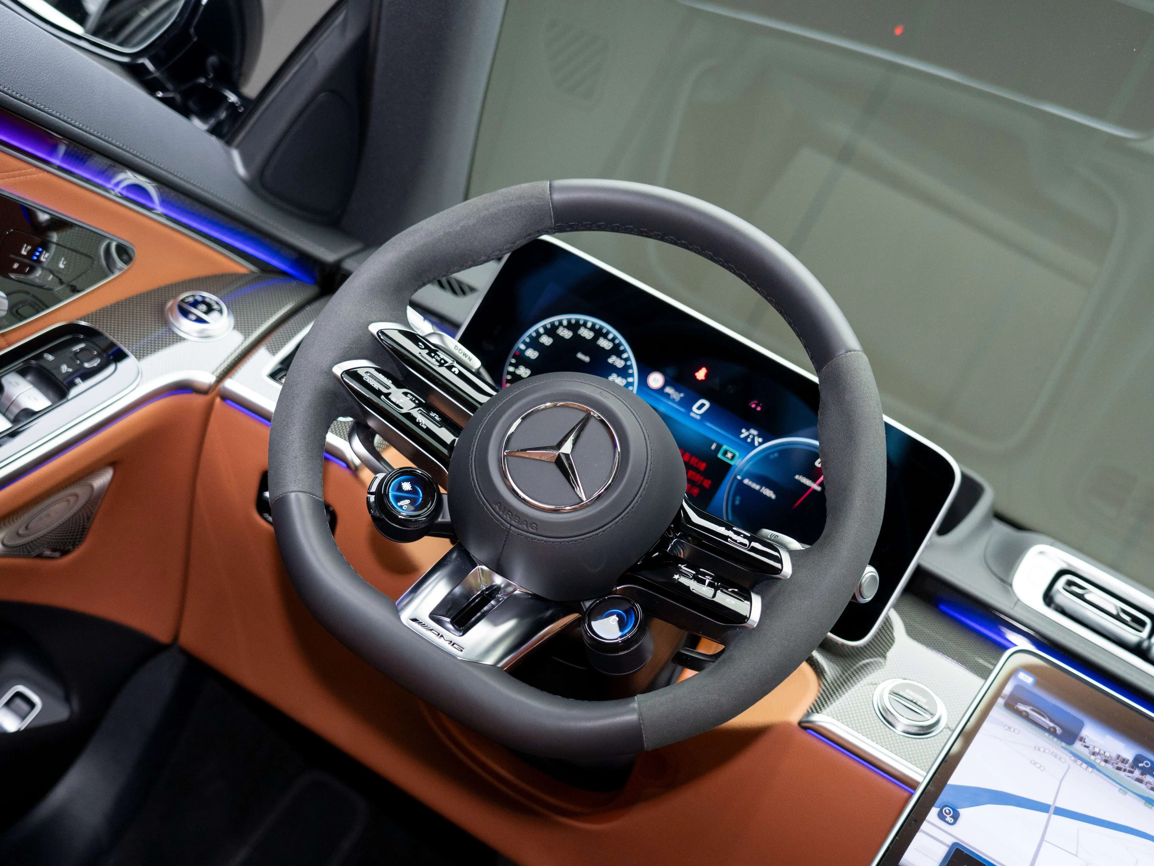 Mercedes-Benz S-Class AMG PHEV 2025 г. 6340 км. — фото 16