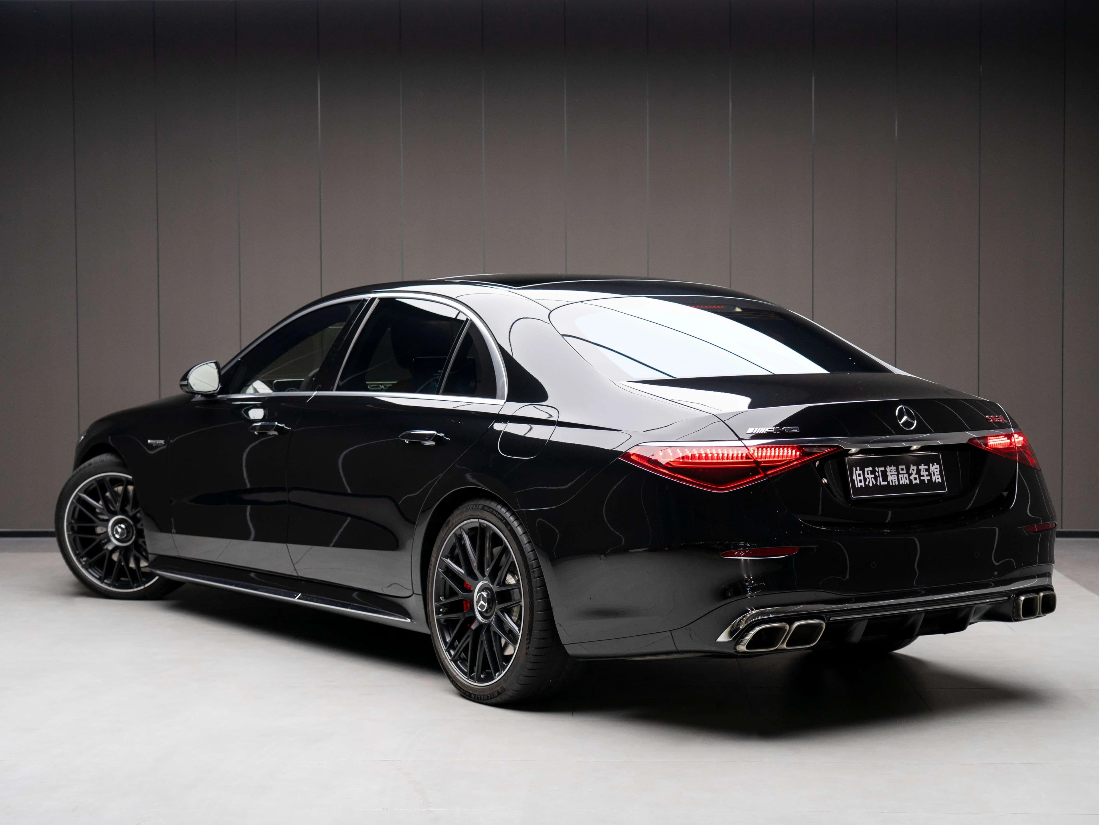 Mercedes-Benz S-Class AMG PHEV 2025 г. 6340 км. — фото 3