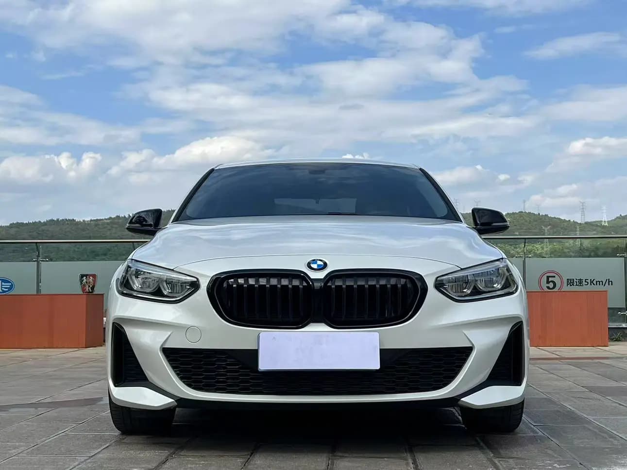 BMW 1 Series 2022 г. 61273 км. — фото 2