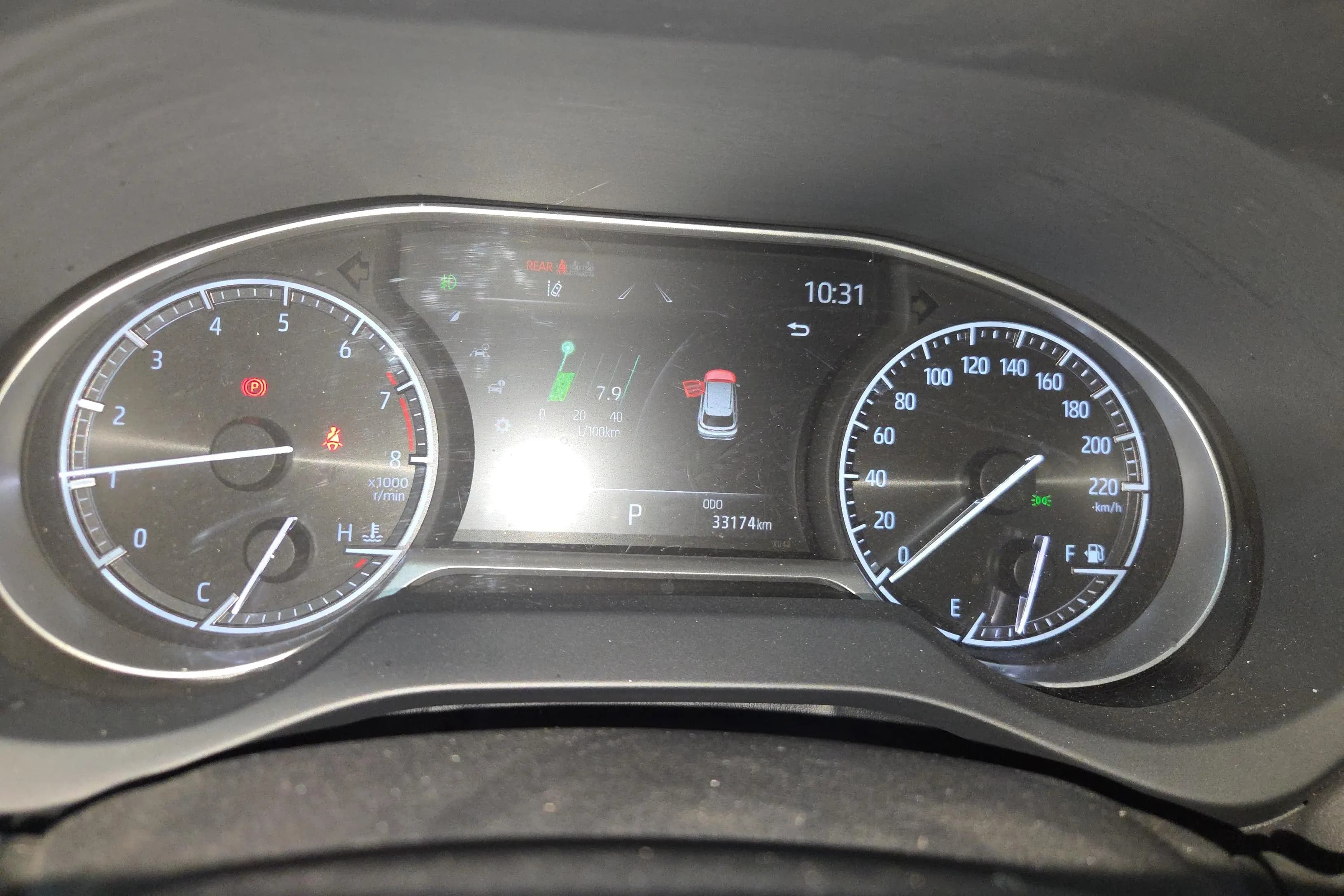 Toyota Harrier 2022 г. 33212 км. — фото 13