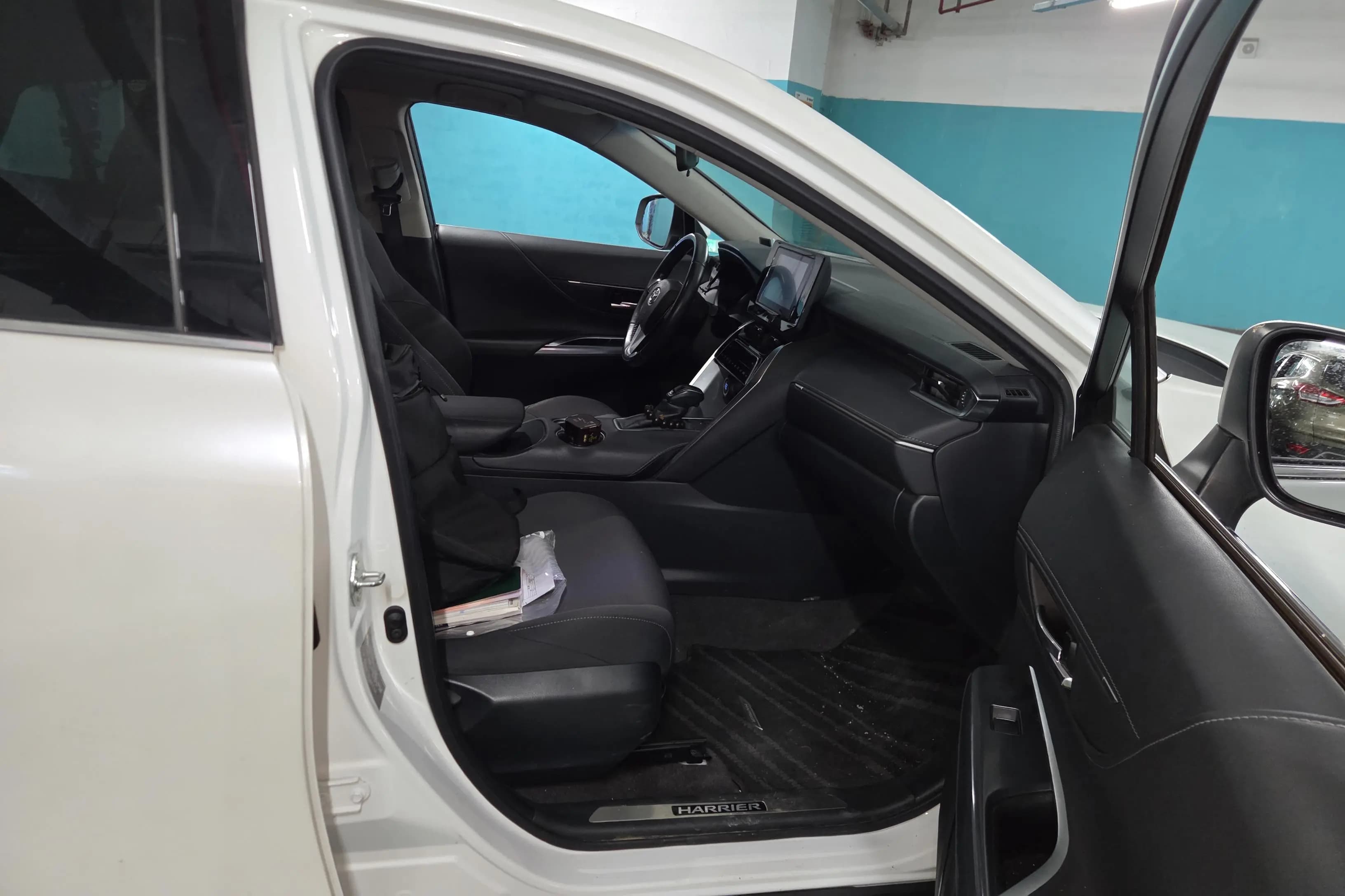 Toyota Harrier 2022 г. 33212 км. — фото 15