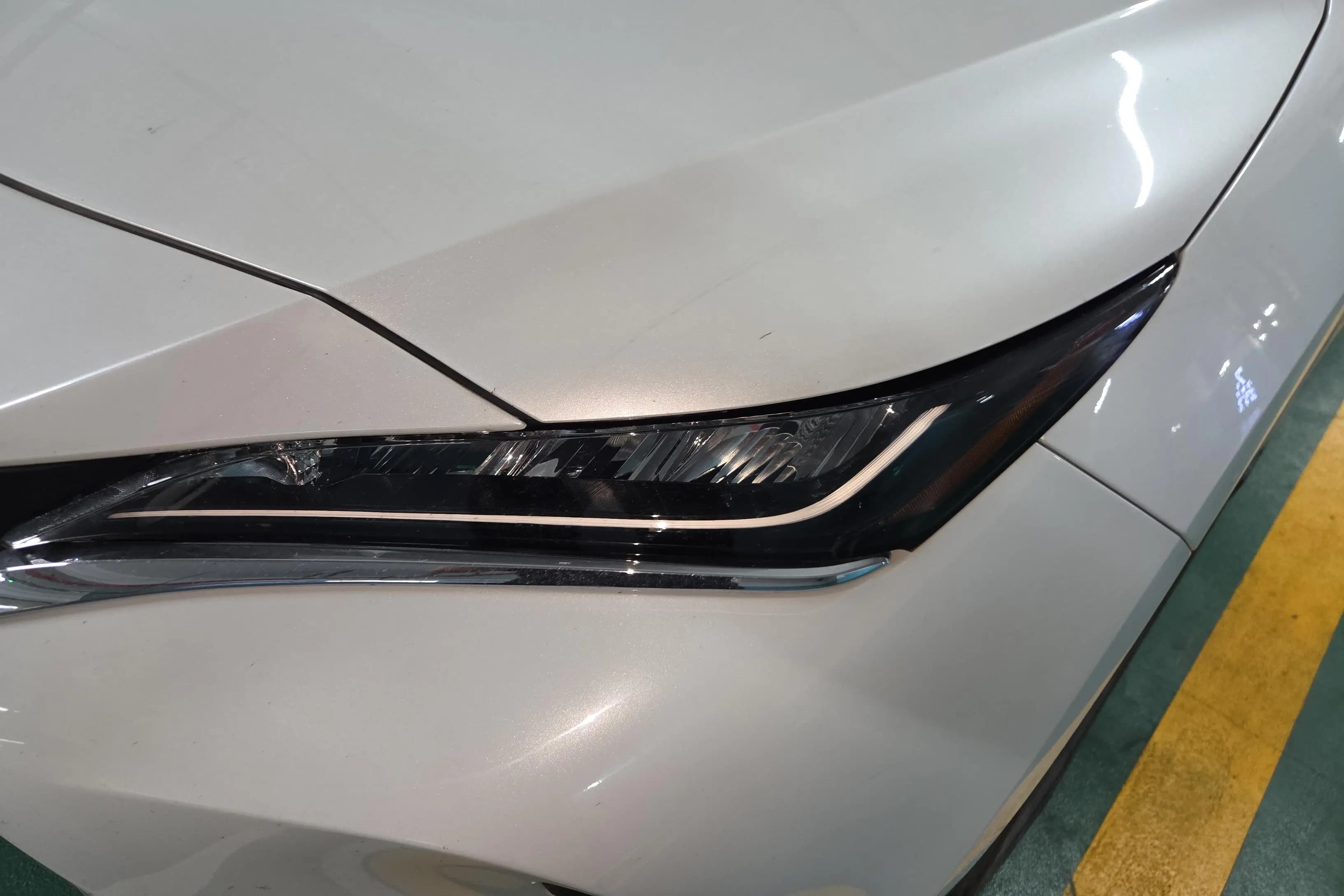 Toyota Harrier 2022 г. 33212 км. — фото 5