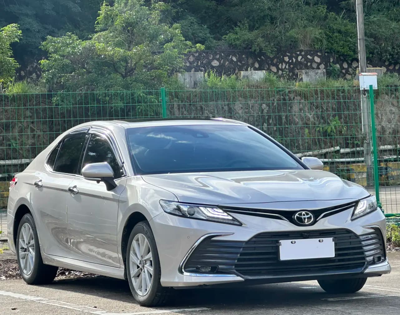 Toyota Camry 2022 г. 48047 км. — фото 2