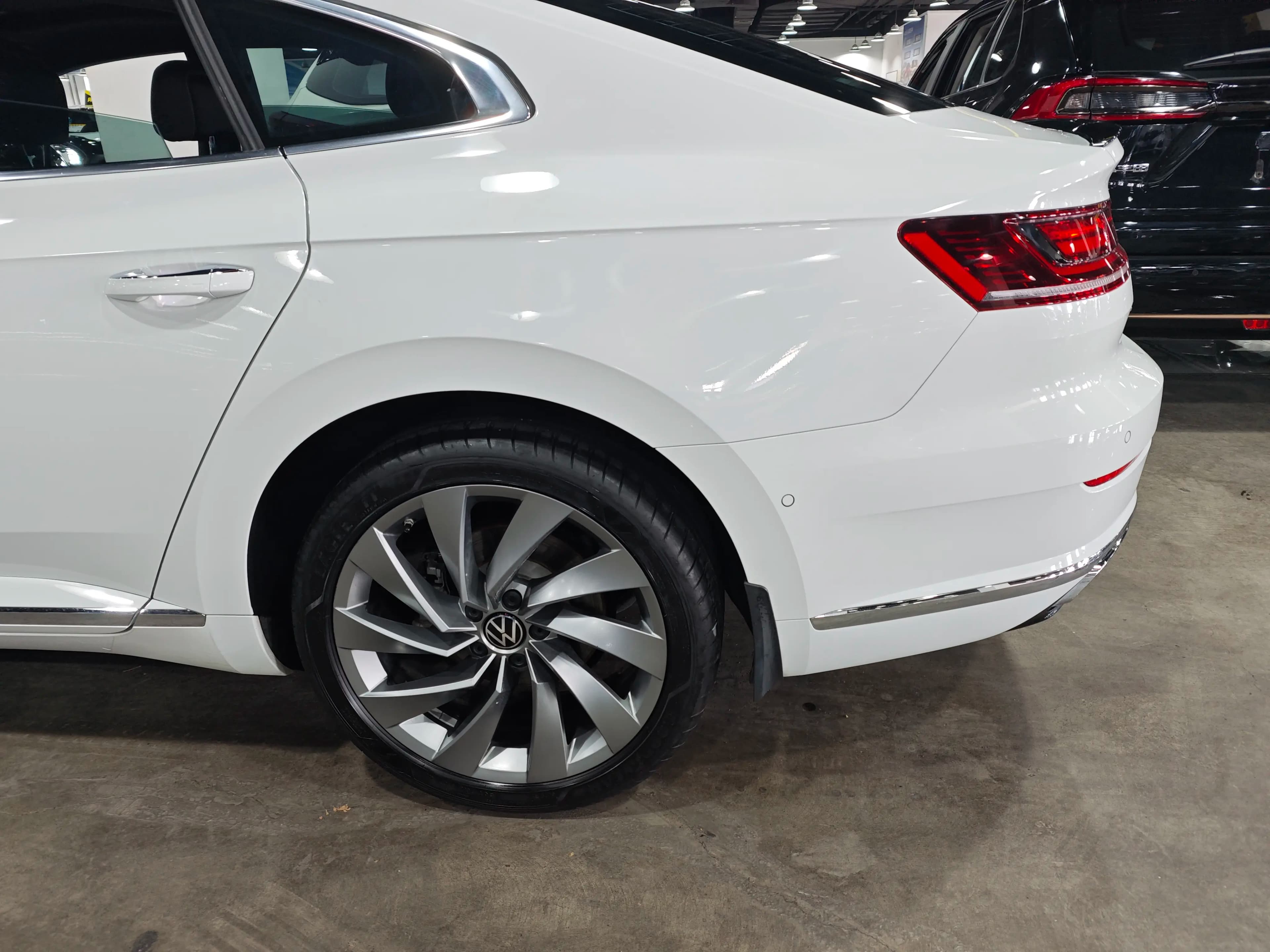 Volkswagen Arteon 2023 г. 26105 км. — фото 11