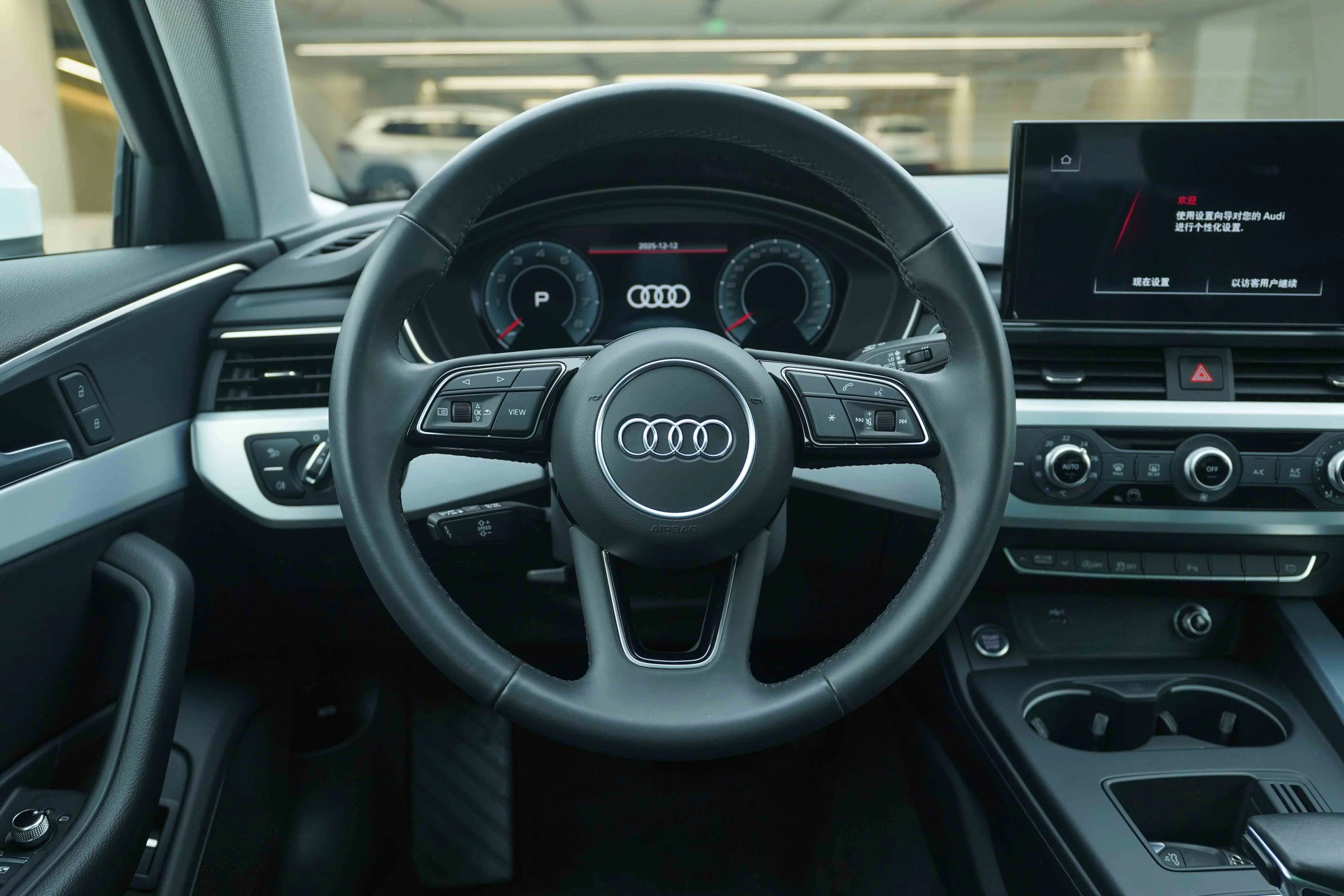 Audi A4L 2023 г. 25092 км. — фото 13