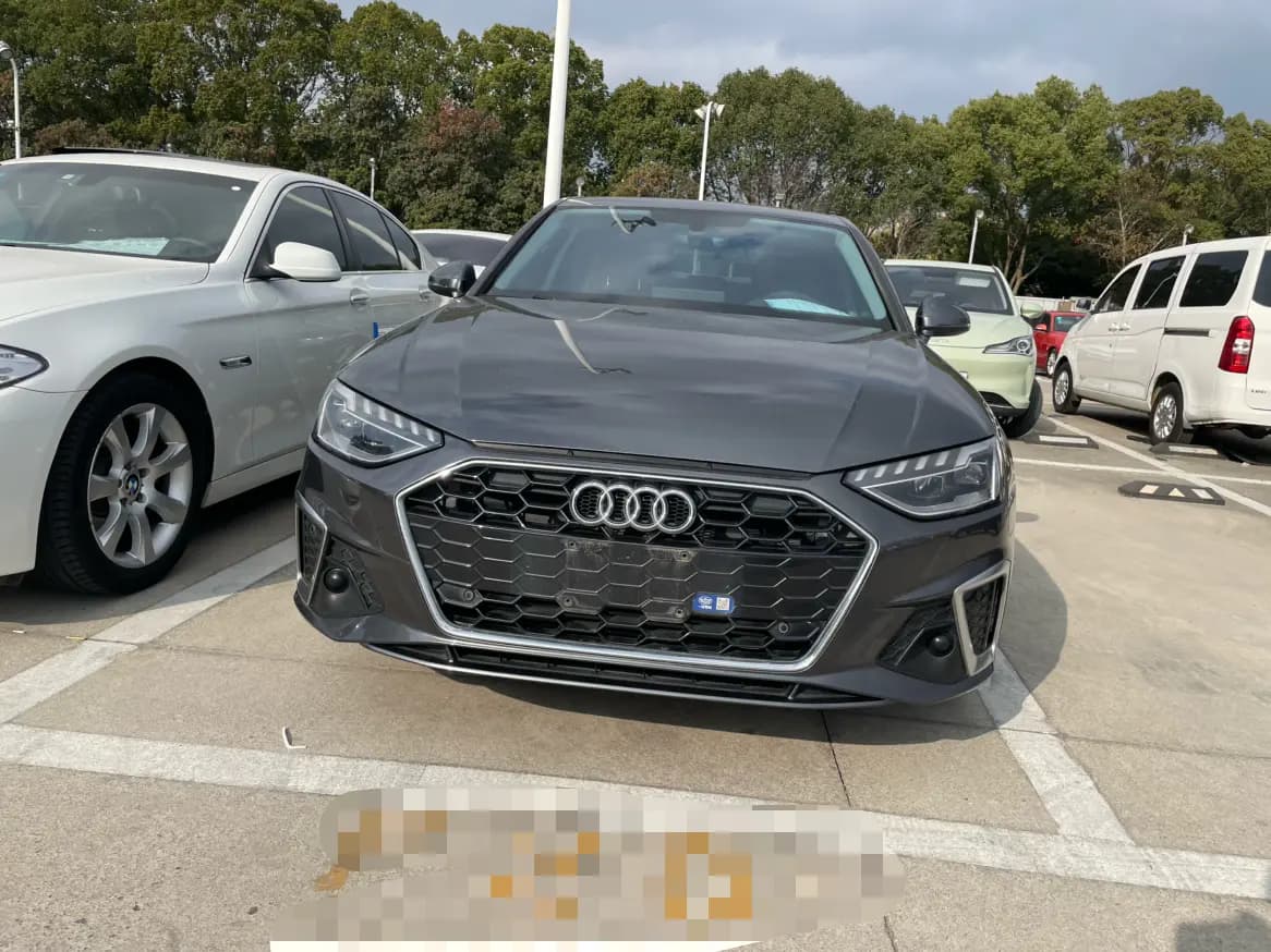Audi A4L 2022 г. 31093 км. — фото 2