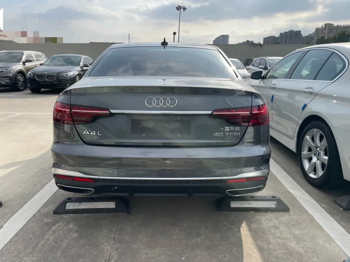 Audi A4L 2022 г. 31093 км. — фото 5