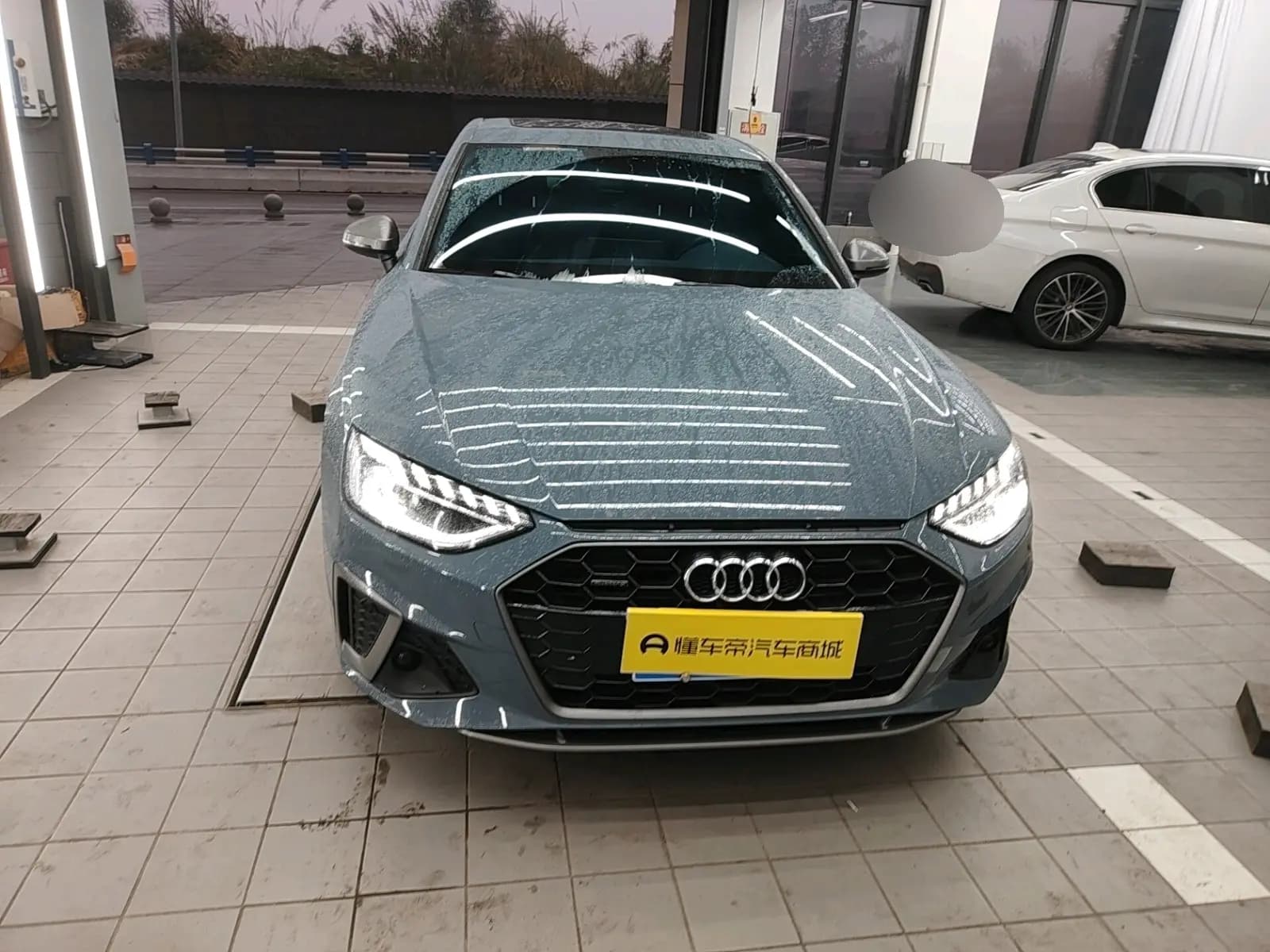 Audi A4L 2022 г. 35294 км. — фото 2
