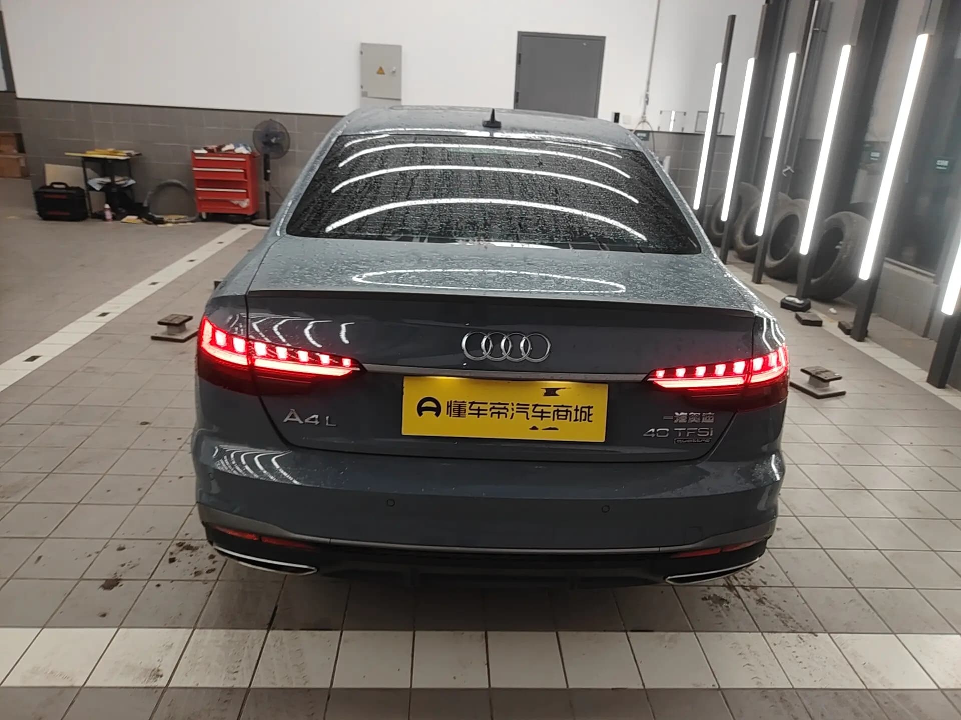 Audi A4L 2022 г. 35294 км. — фото 5