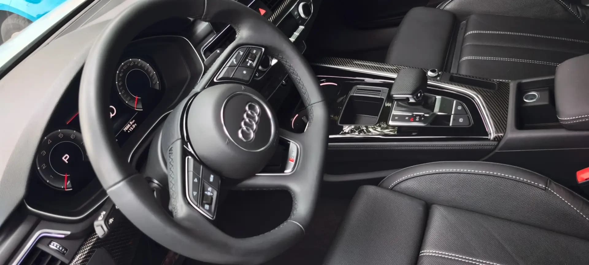 Audi A4L 2023 г. 45303 км. — фото 20