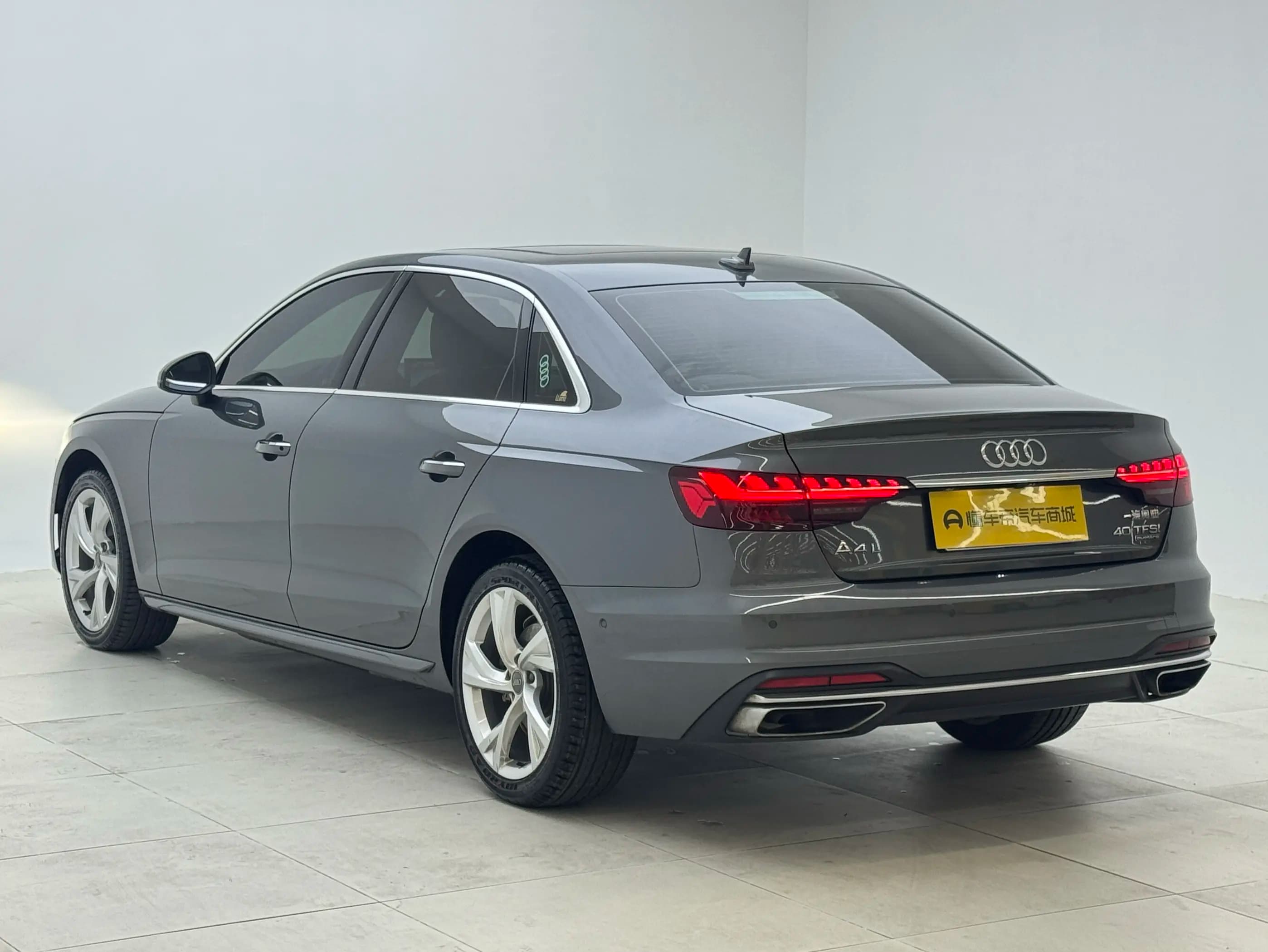 Audi A4L 2022 г. 74064 км. — фото 5