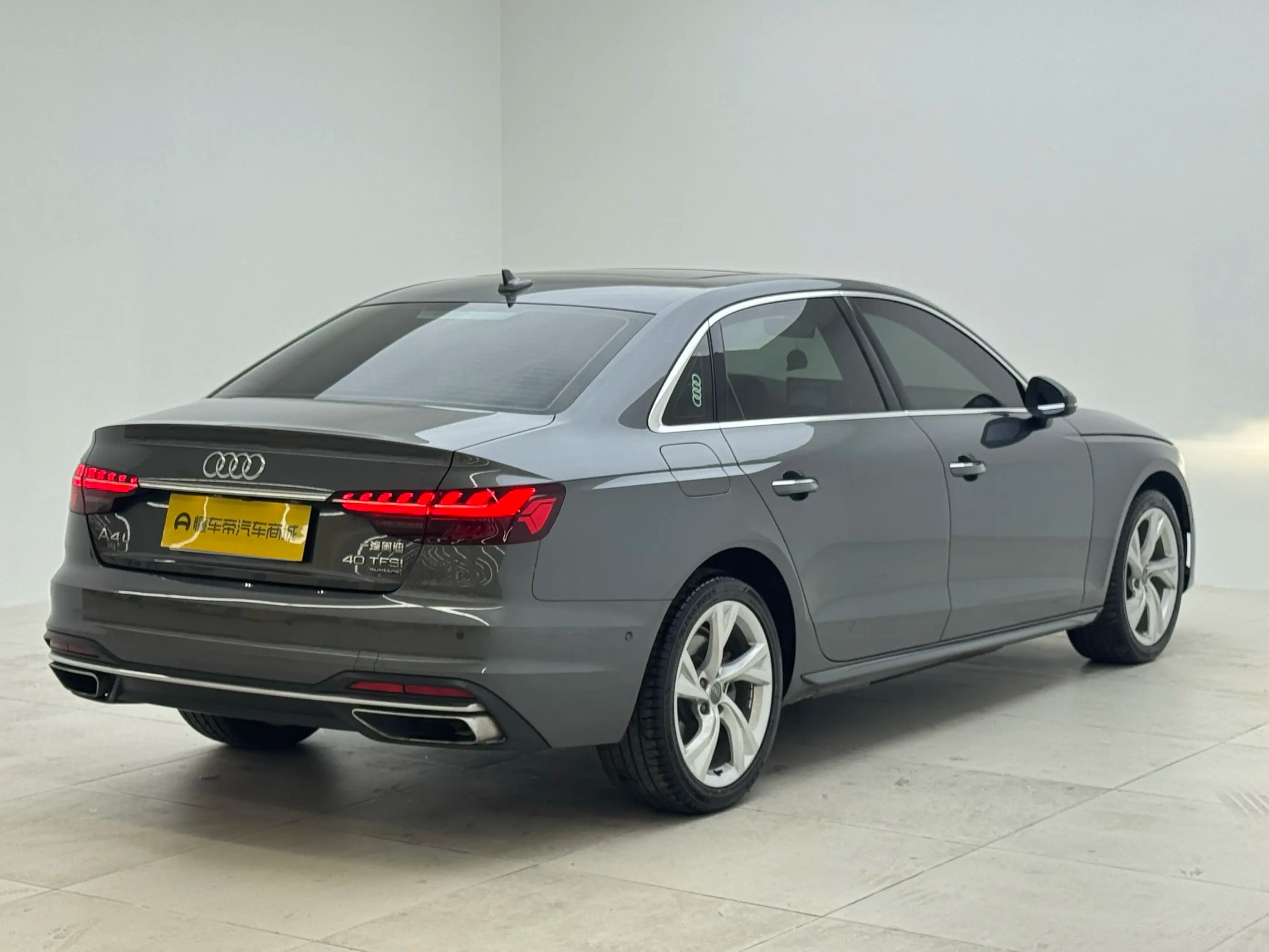 Audi A4L 2022 г. 74064 км. — фото 7