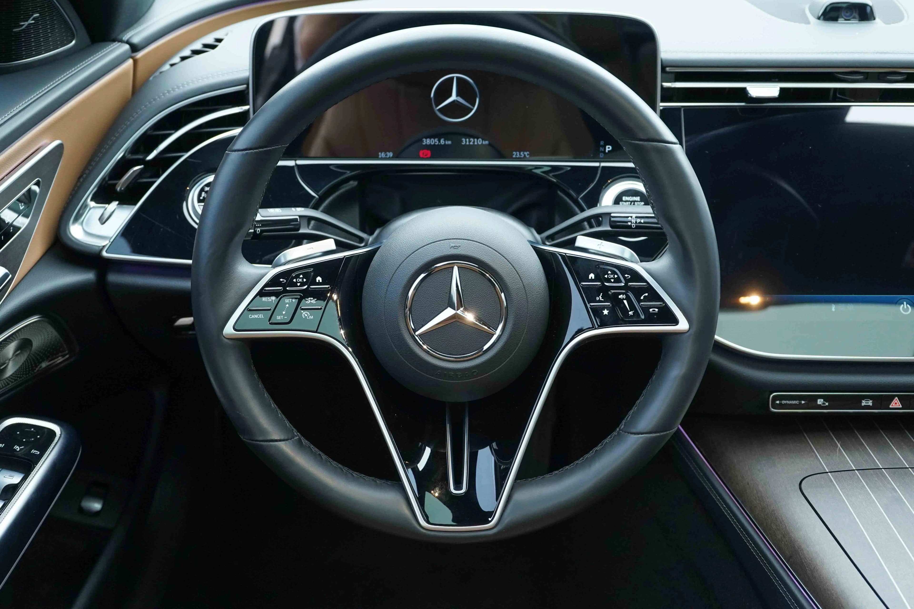 Mercedes-Benz E-Class 2024 г. 31126 км. — фото 13
