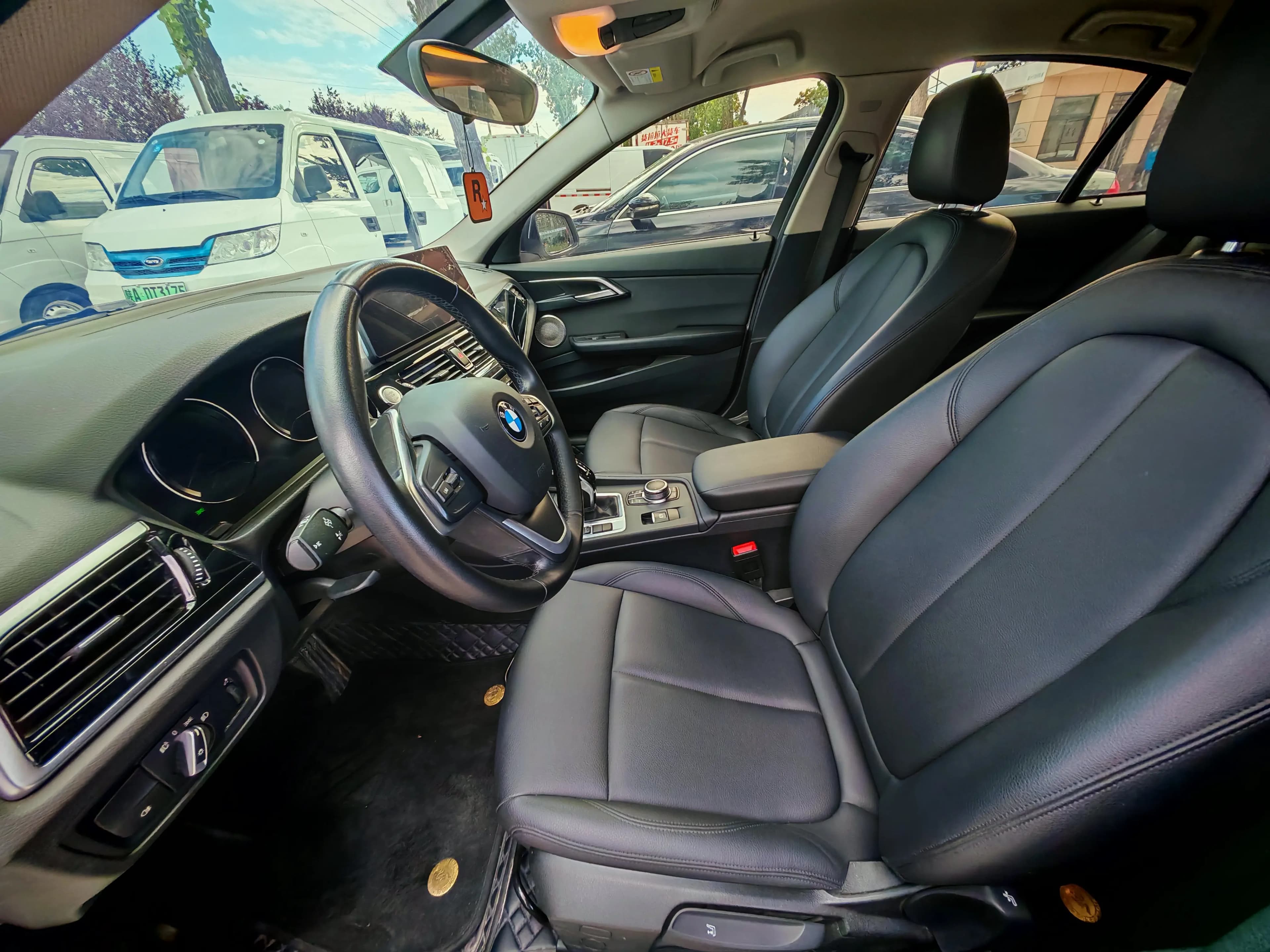 BMW 1 Series 2023 г. 59035 км. — фото 16