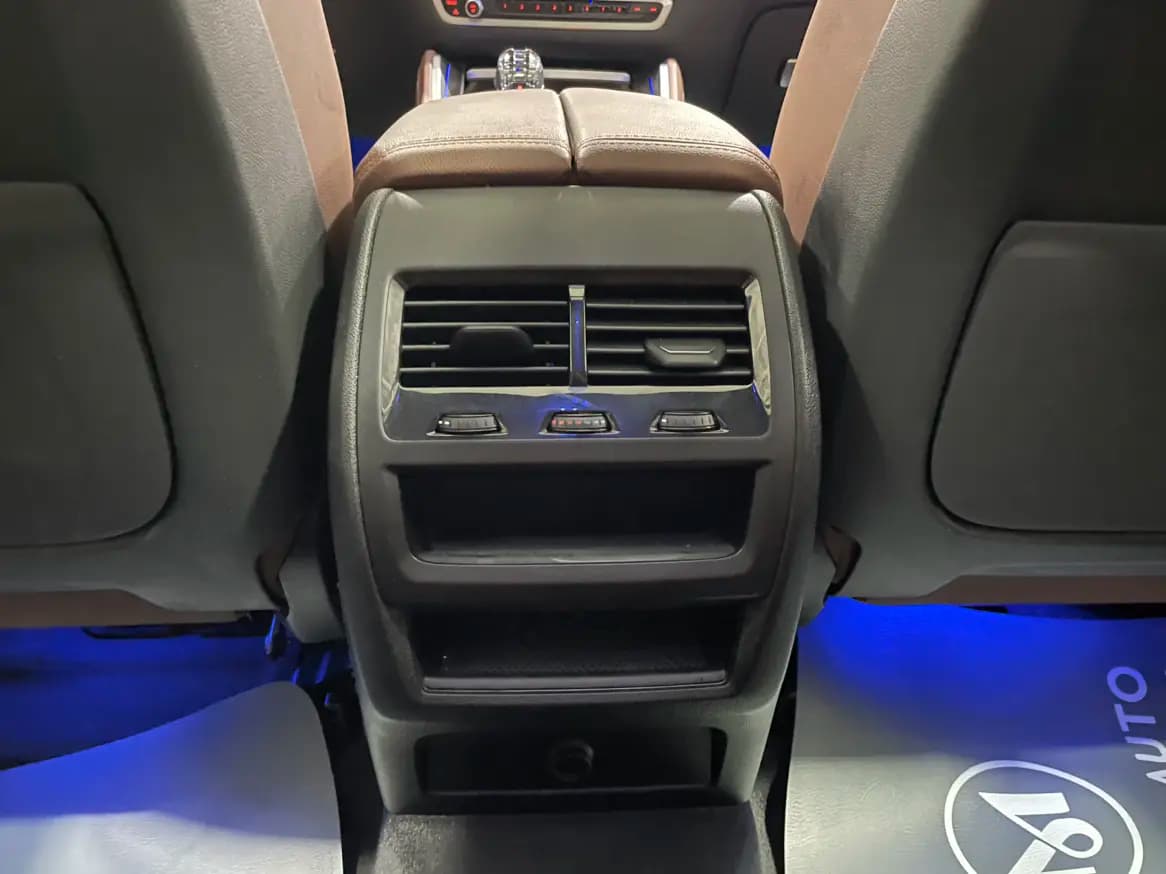BMW X6 2021 г. 23913 км. — фото 11