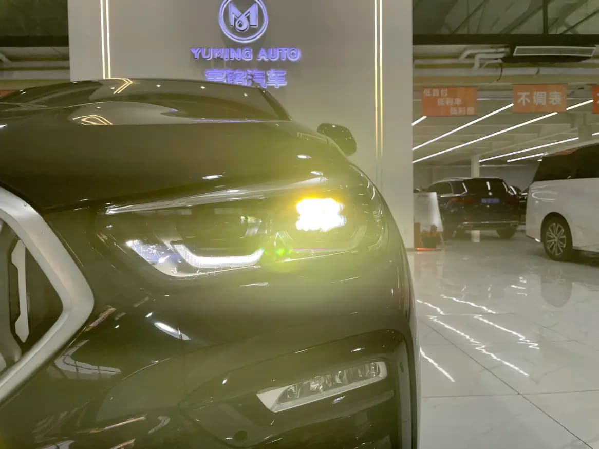 BMW X6 2021 г. 23913 км. — фото 13