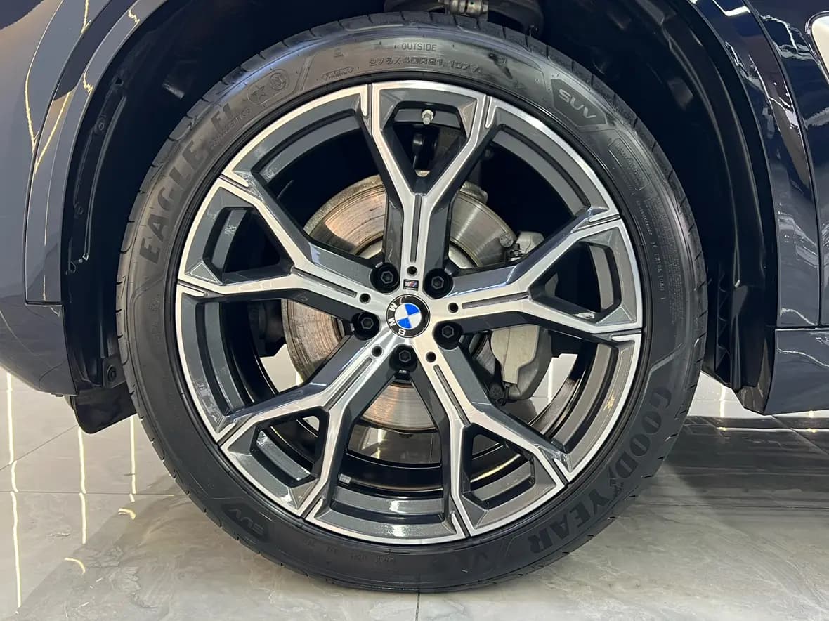 BMW X5 2025 г. 22042 км. — фото 7