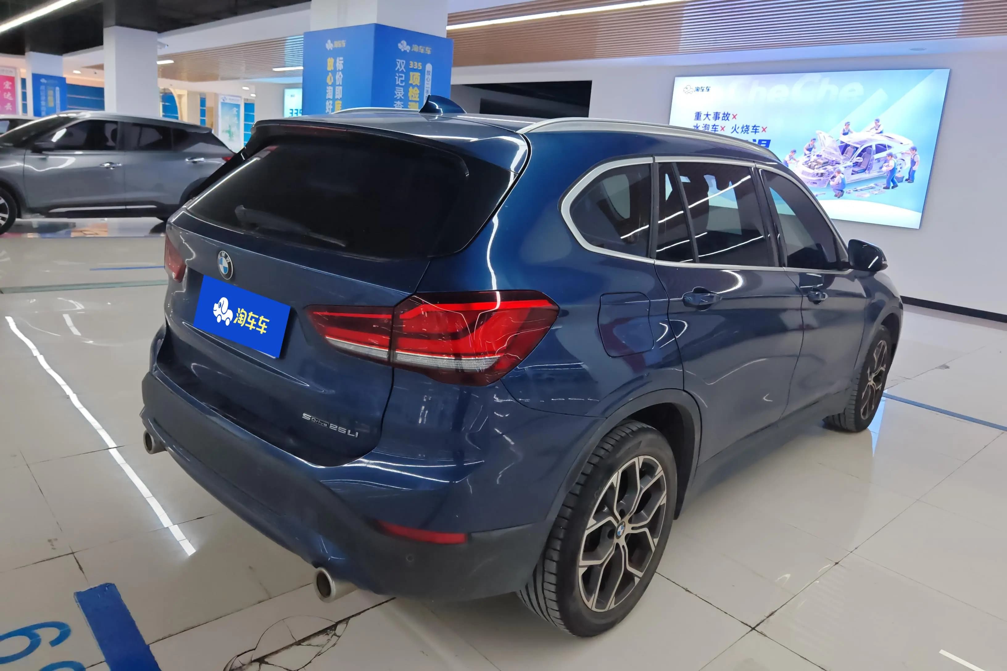 BMW X1 2022 г. 71239 км. — фото 3