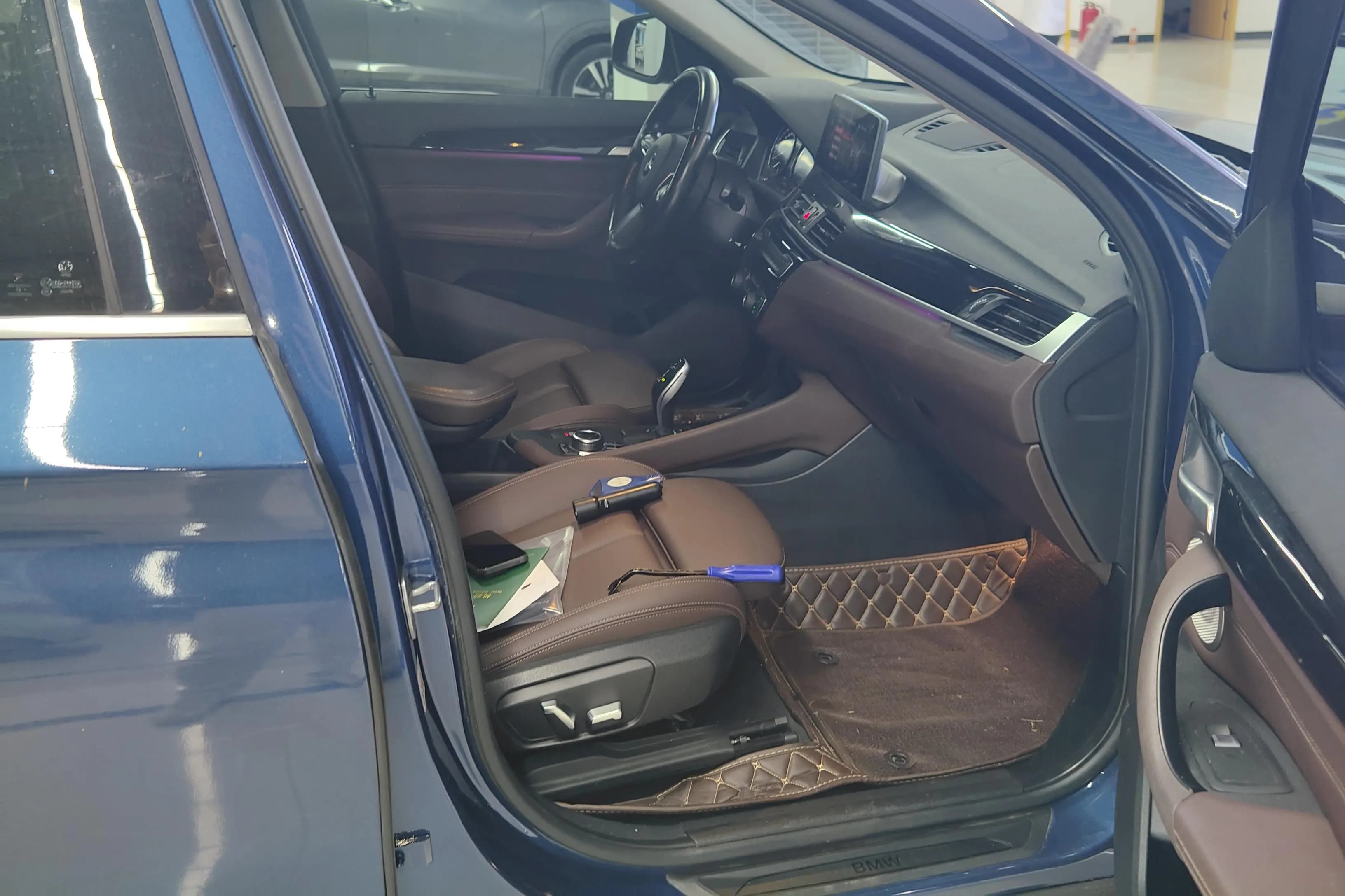 BMW X1 2022 г. 71239 км. — фото 10