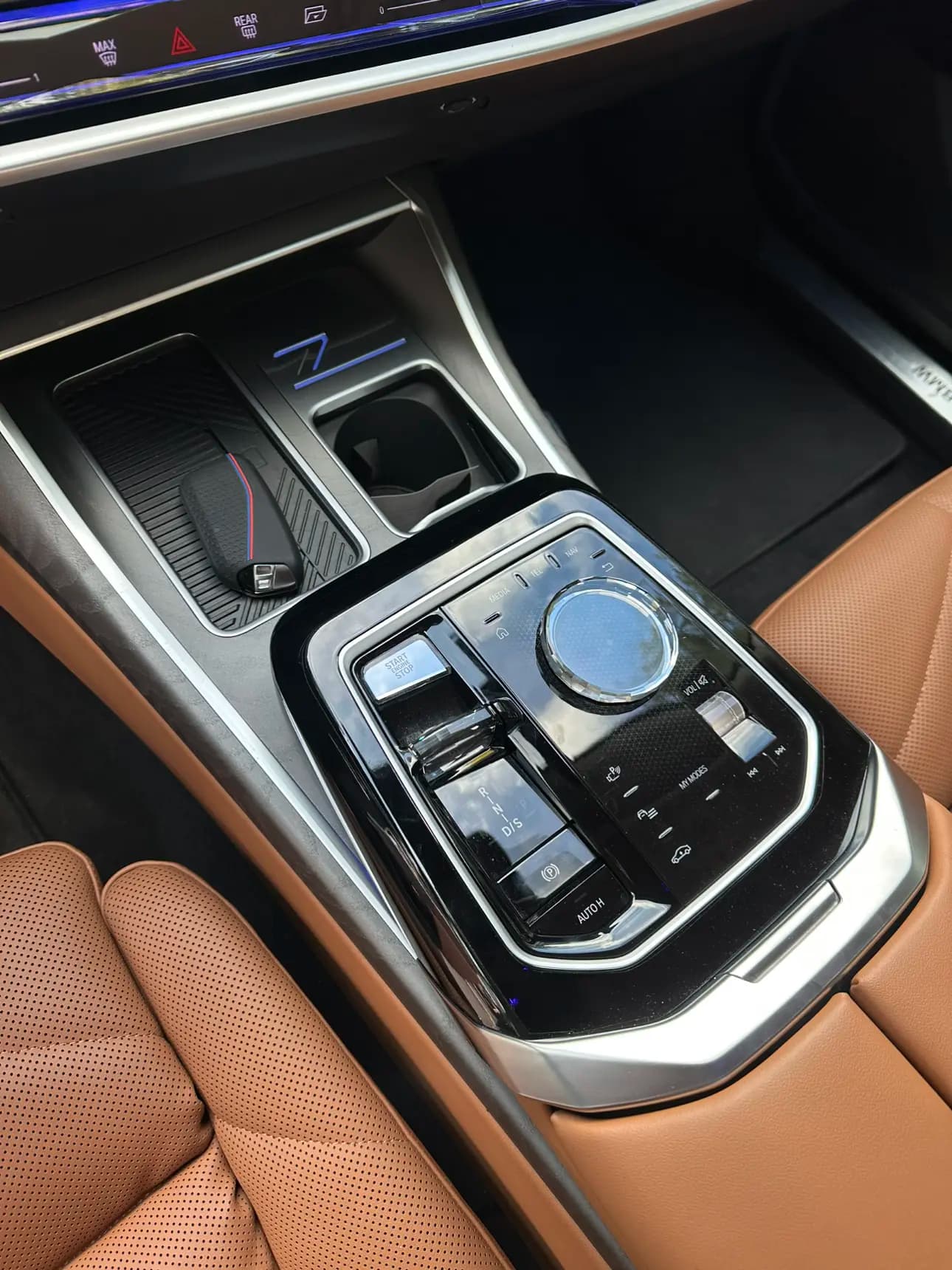 BMW 7 Series 2023 г. 8095 км. — фото 17