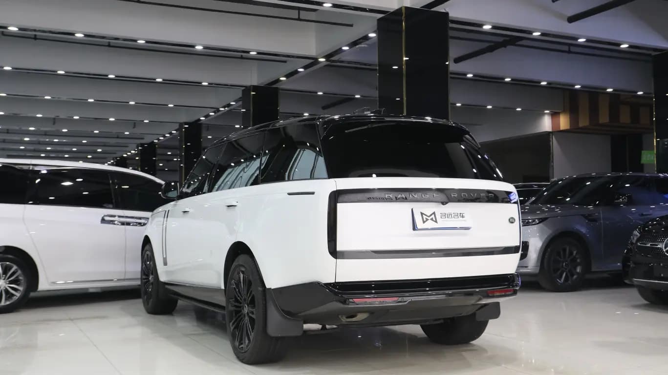 Land Rover Range rover 2023 г. 7126 км. — фото 4