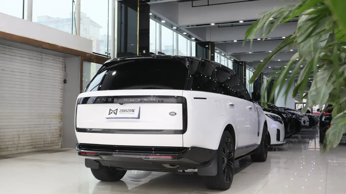 Land Rover Range rover 2023 г. 7126 км. — фото 6