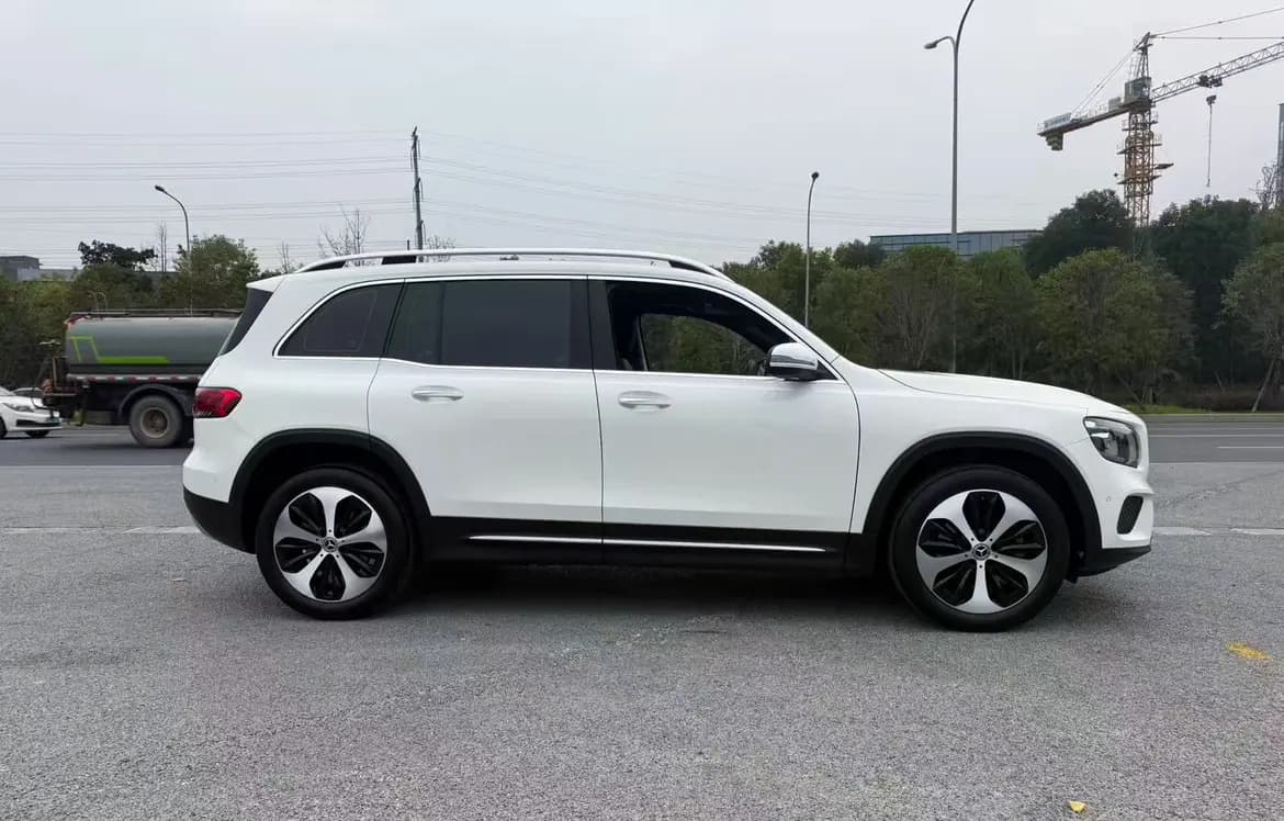 Mercedes-Benz GLB 2022 г. 37086 км. — фото 7