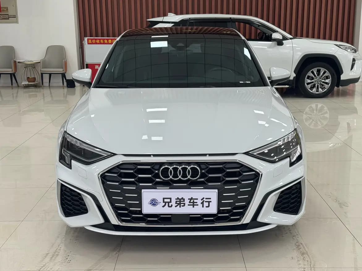 Audi A3 2024 г. 16745 км. — фото 2