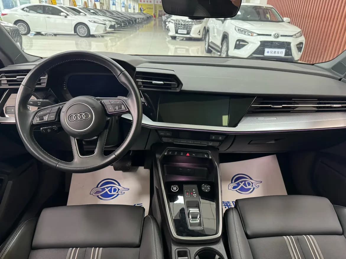 Audi A3 2024 г. 16745 км. — фото 7