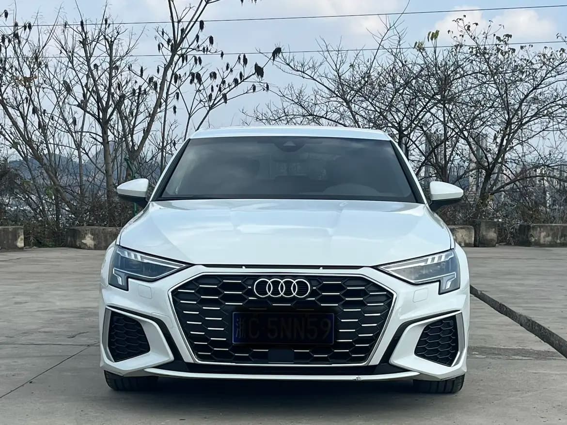 Audi A3 2022 г. 92053 км. — фото 2