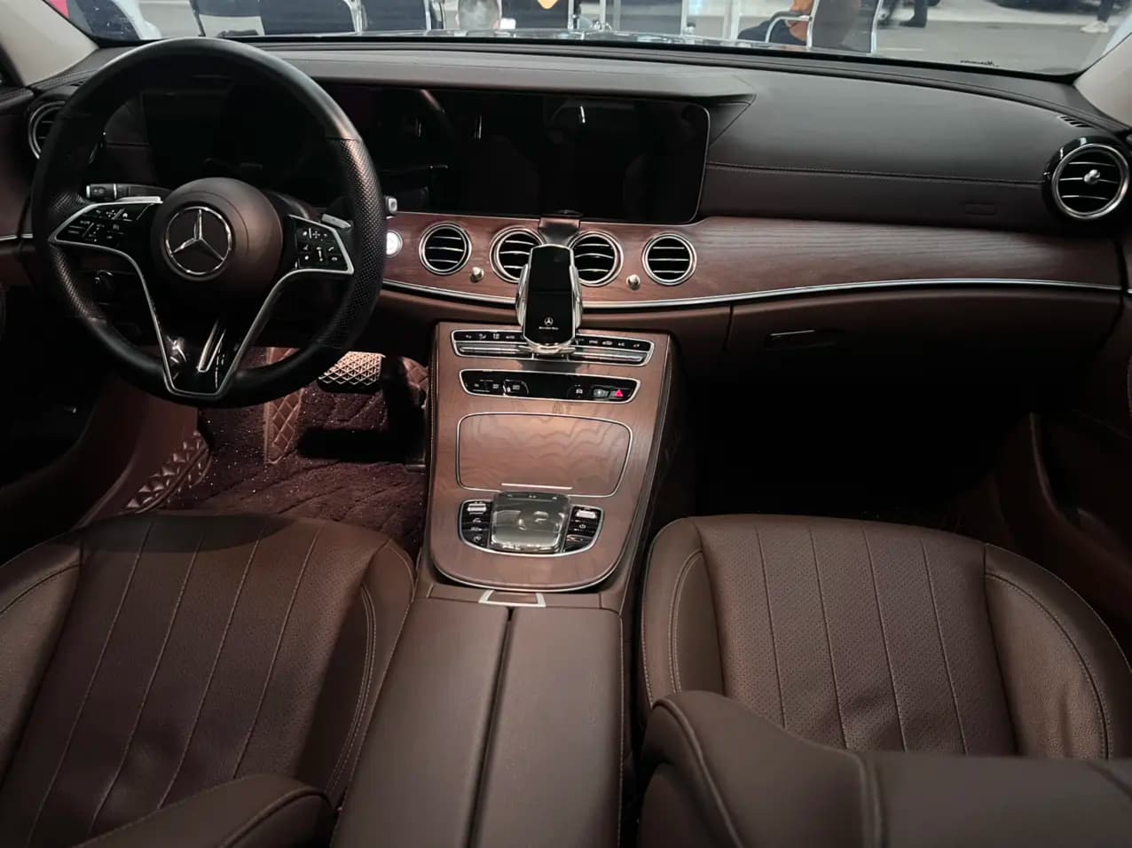 Mercedes-Benz E-Class 2023 г. 37024 км. — фото 11