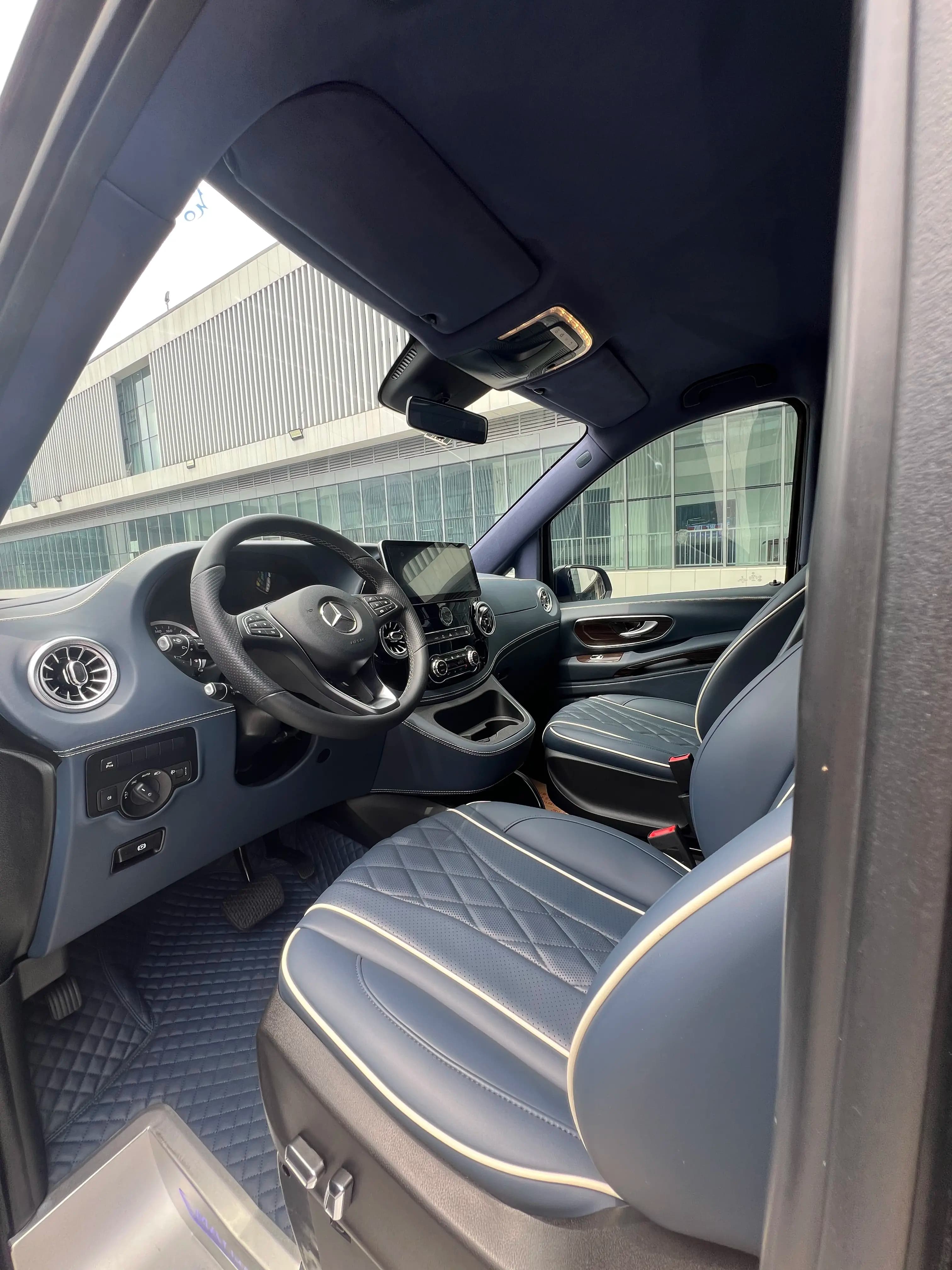 Mercedes-Benz Vito 2022 г. 55063 км. — фото 10