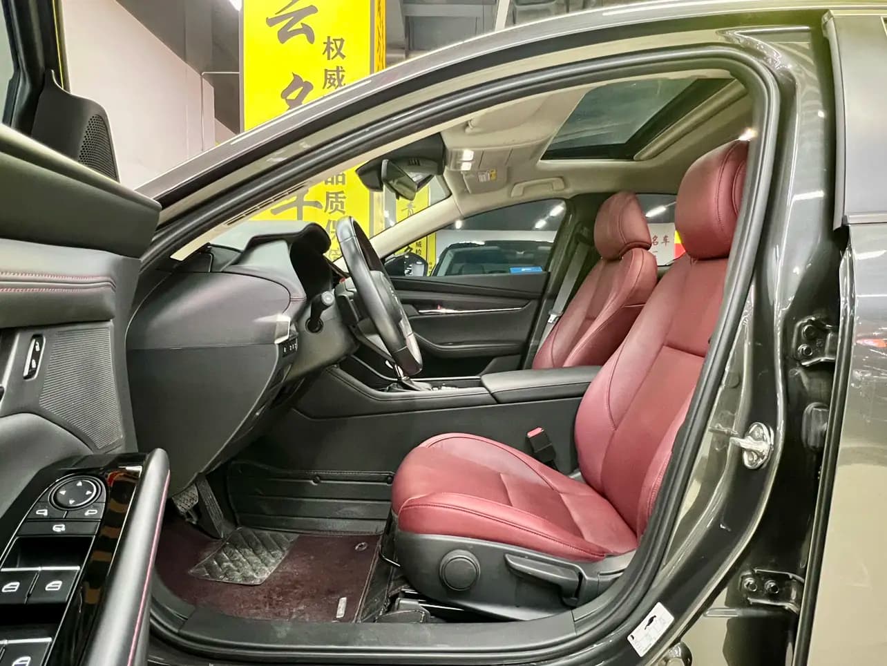 Mazda Axela 2023 г. 19004 км. — фото 10