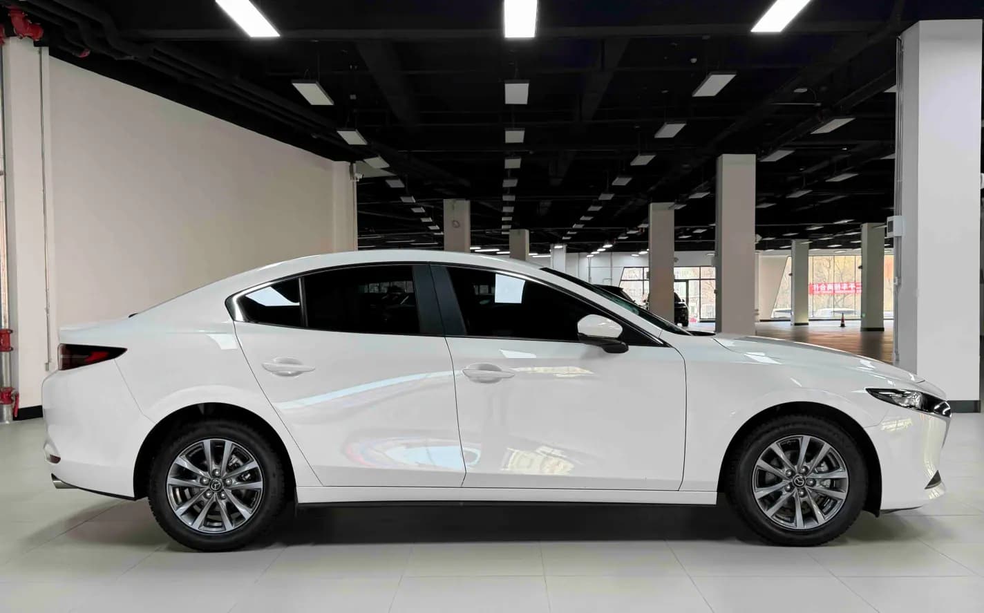Mazda Axela 2021 г. 17075 км. — фото 8