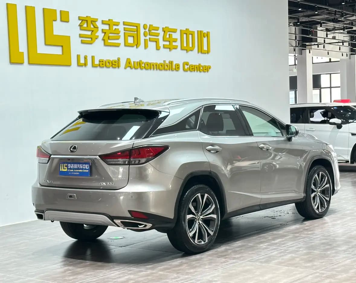 Lexus RX 2021 г. 49083 км. — фото 6