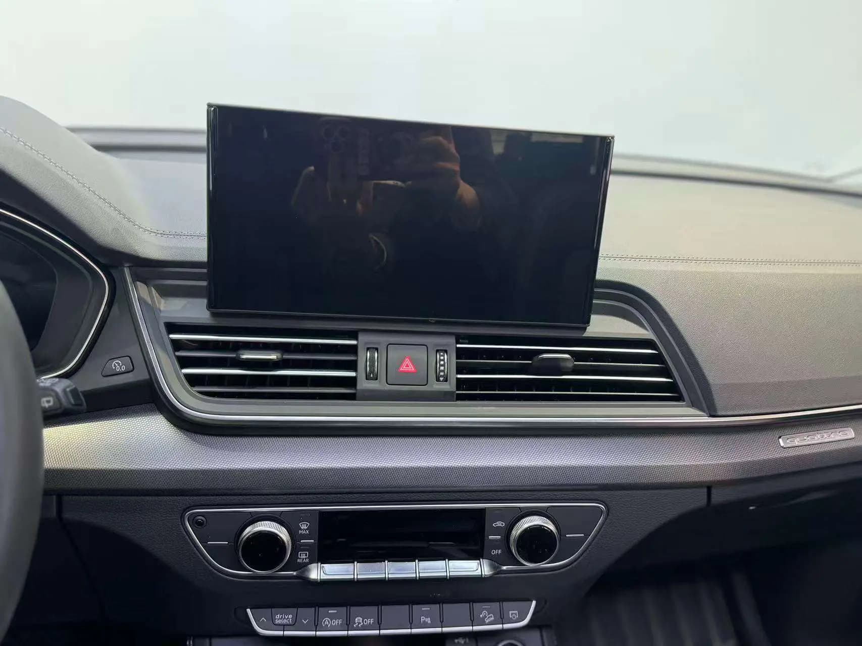Audi Q5L 2023 г. 34072 км. — фото 11