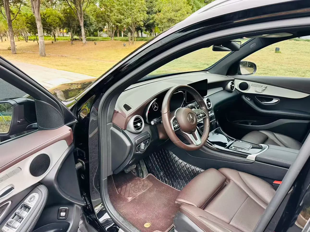 Mercedes-Benz GLC 2022 г. 52130 км. — фото 8