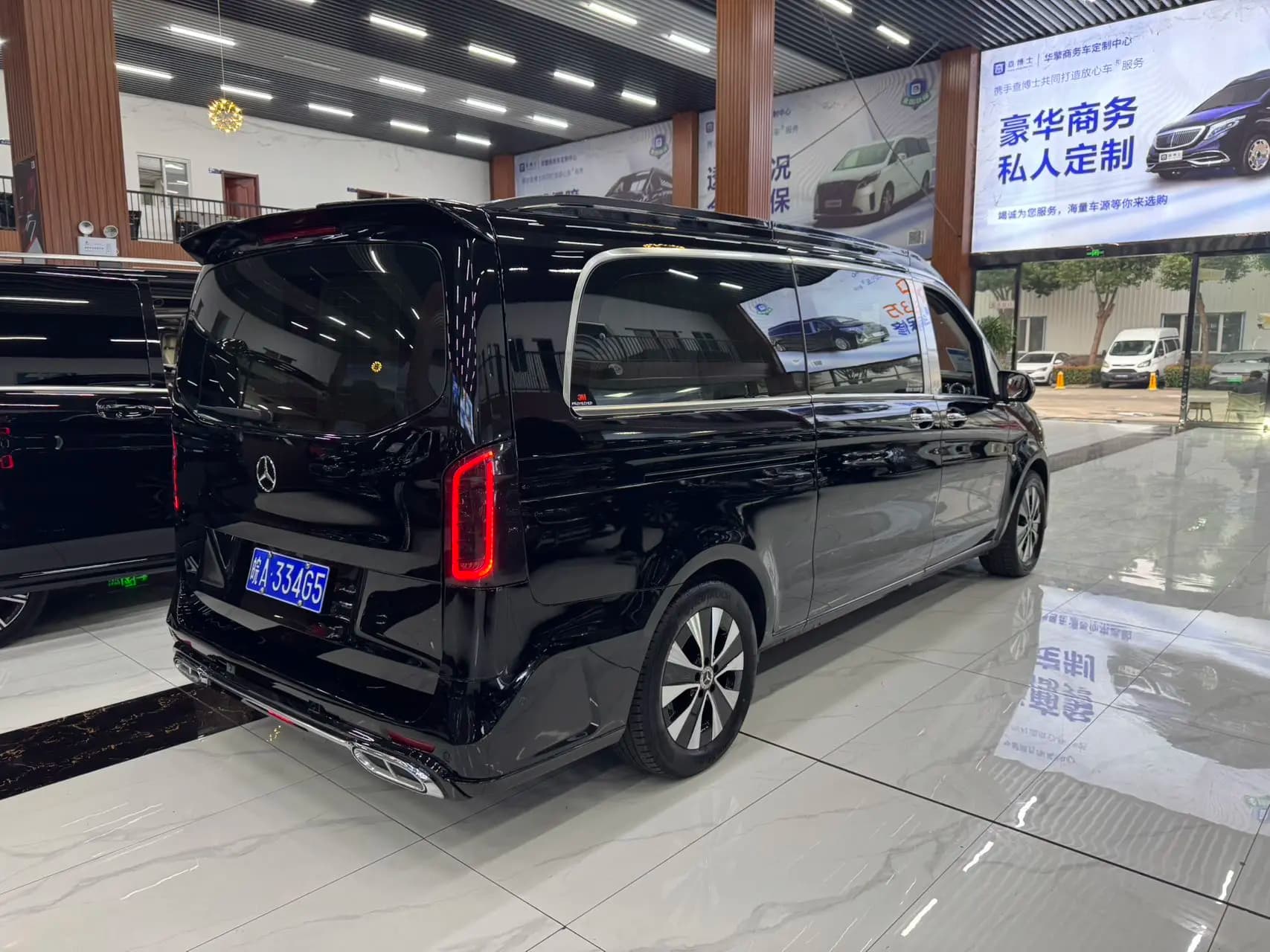 Mercedes-Benz Vito 2023 г. 47600 км. — фото 3