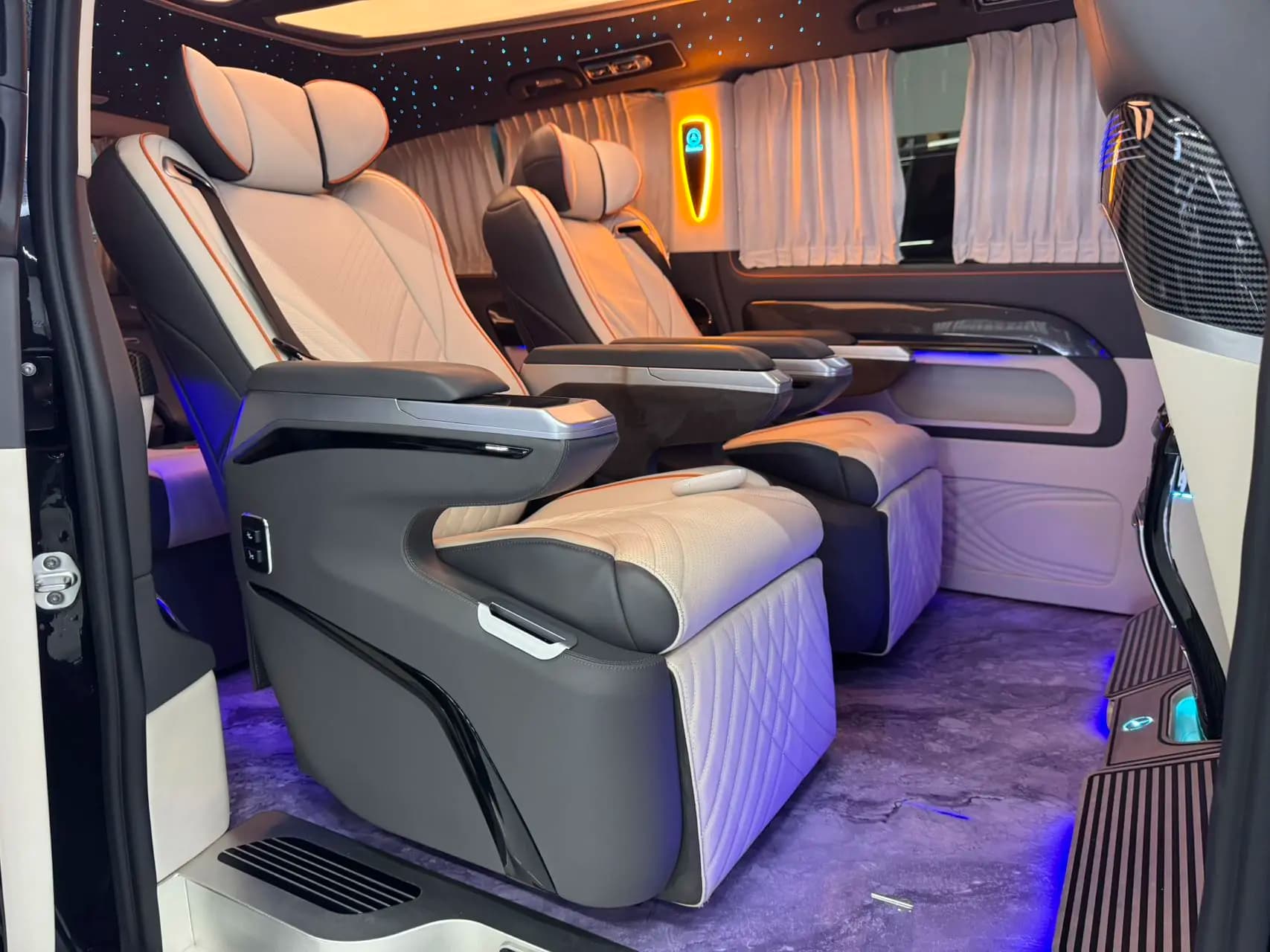 Mercedes-Benz Vito 2023 г. 47600 км. — фото 7