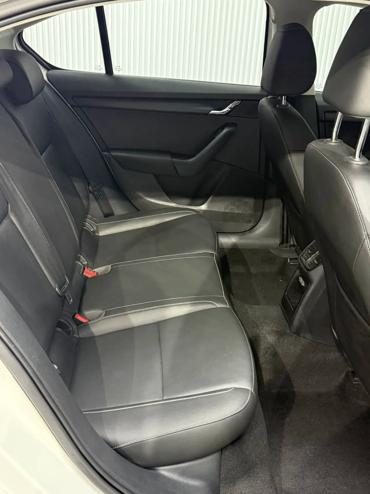 Skoda Octavia 2021 г. 39074 км. — фото 7