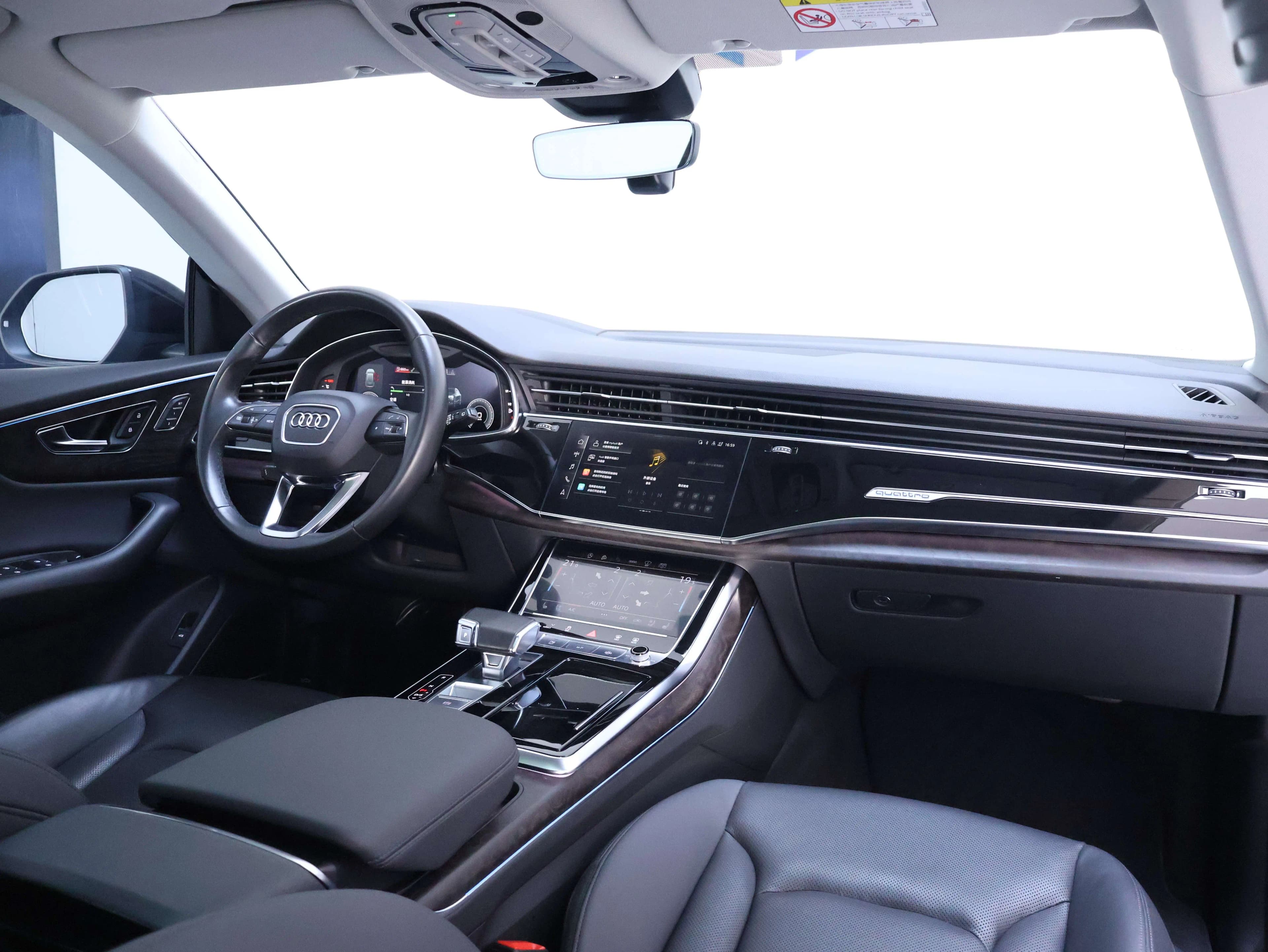 Audi Q8 2023 г. 27942 км. — фото 19
