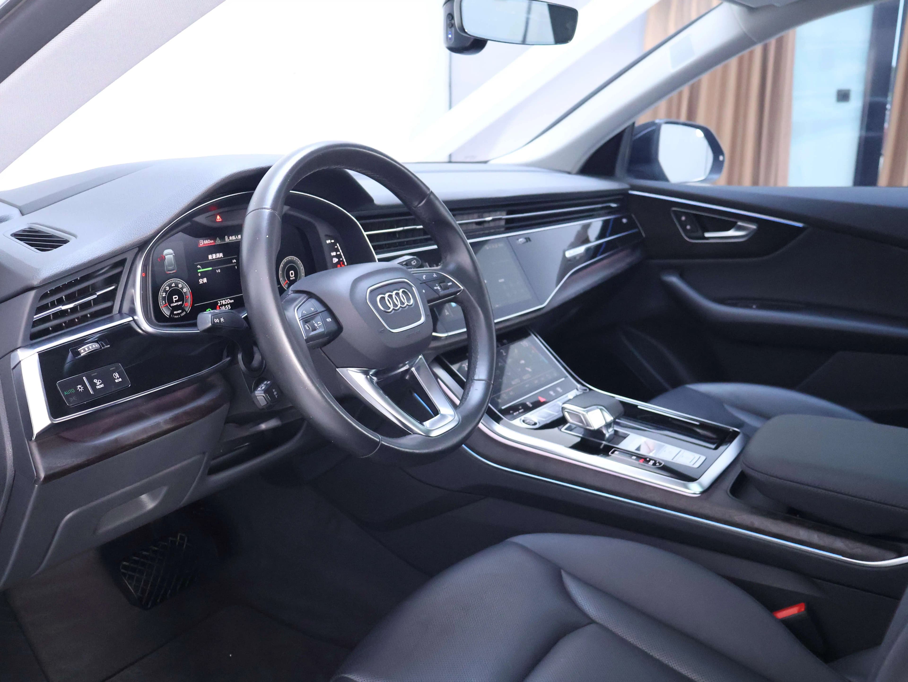 Audi Q8 2023 г. 27942 км. — фото 20