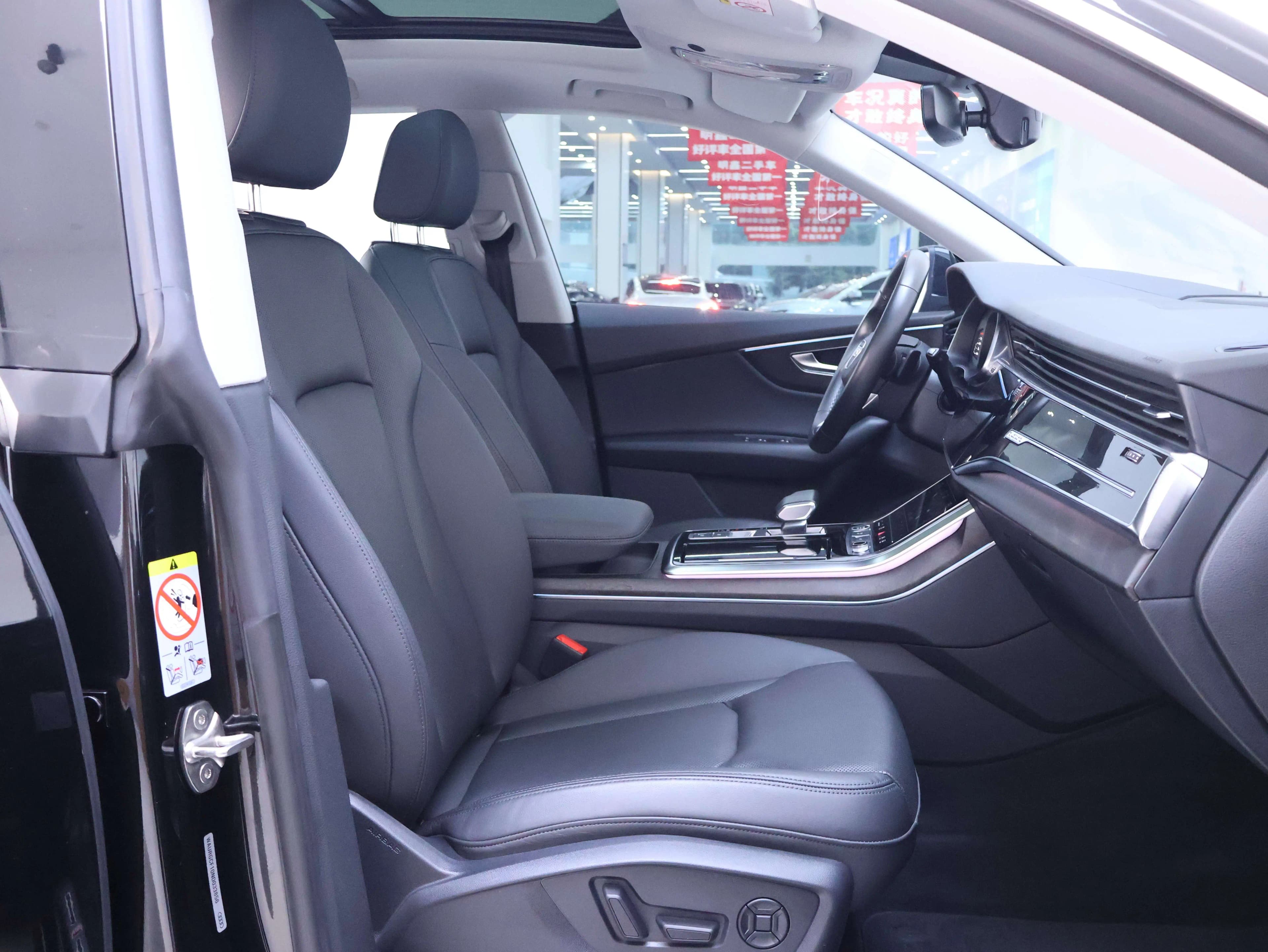 Audi Q8 2023 г. 27942 км. — фото 22
