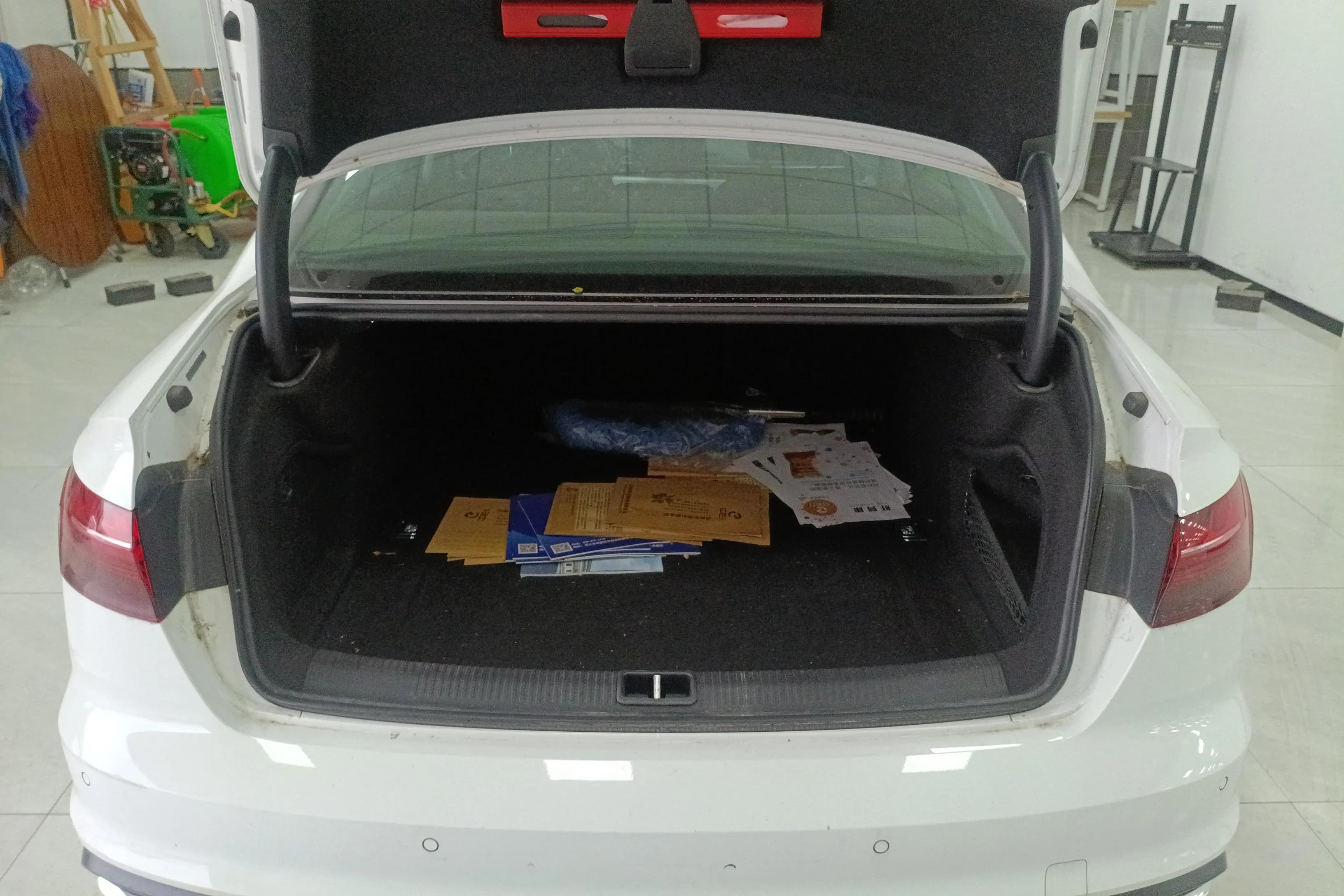 Audi A4L 2021 г. 47502 км. — фото 17