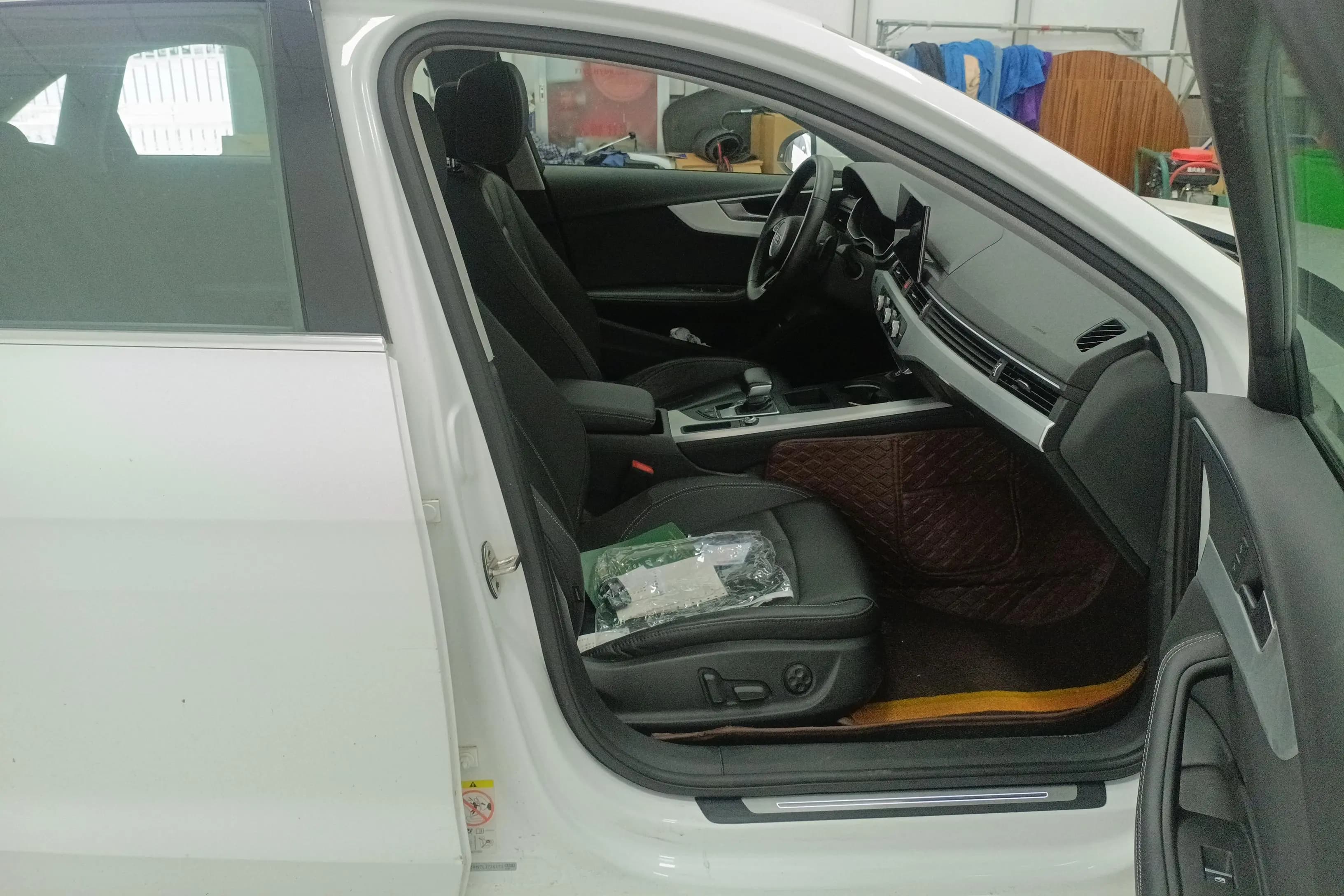 Audi A4L 2021 г. 47502 км. — фото 9