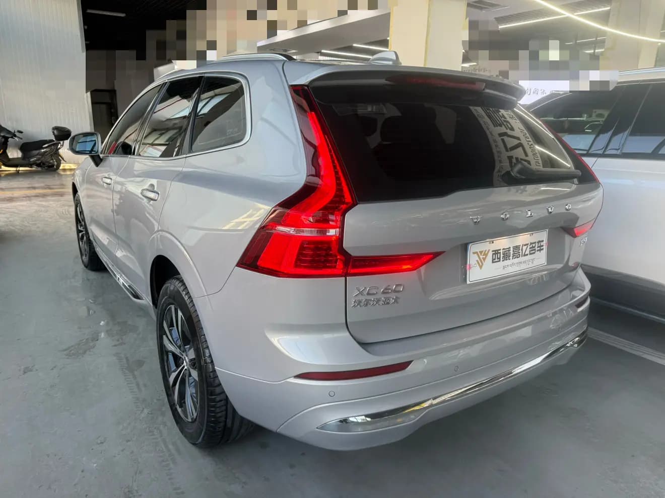 Volvo XC60 2023 г. 30051 км. — фото 4