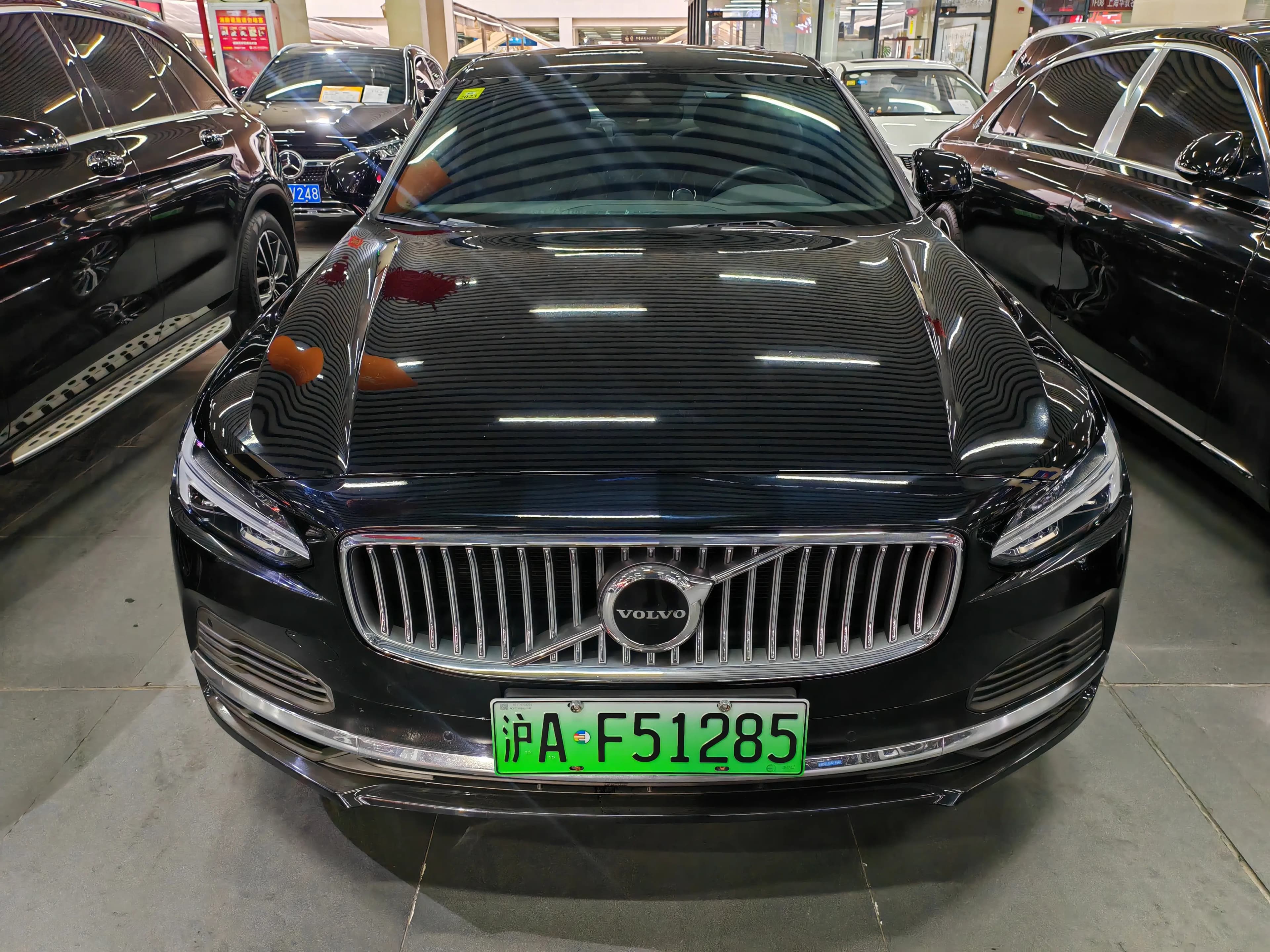 Volvo S90 PHEV 2021 г. 46053 км. — фото 2